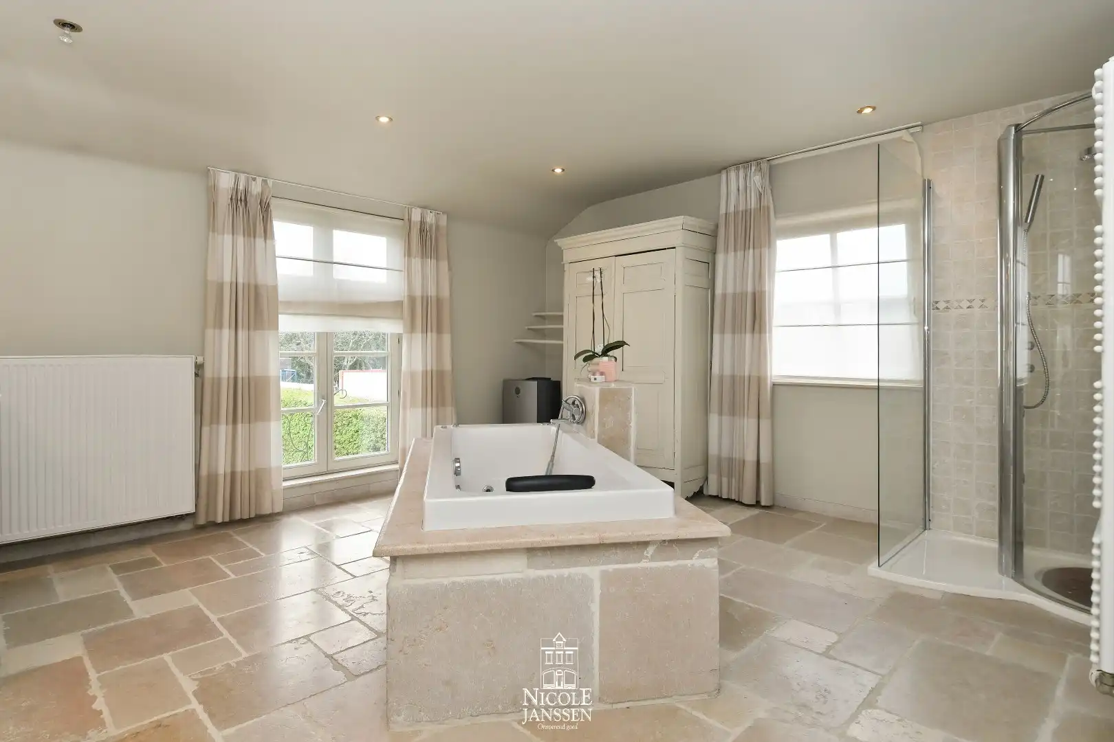 Woning met inpandige zorgwoning foto 17