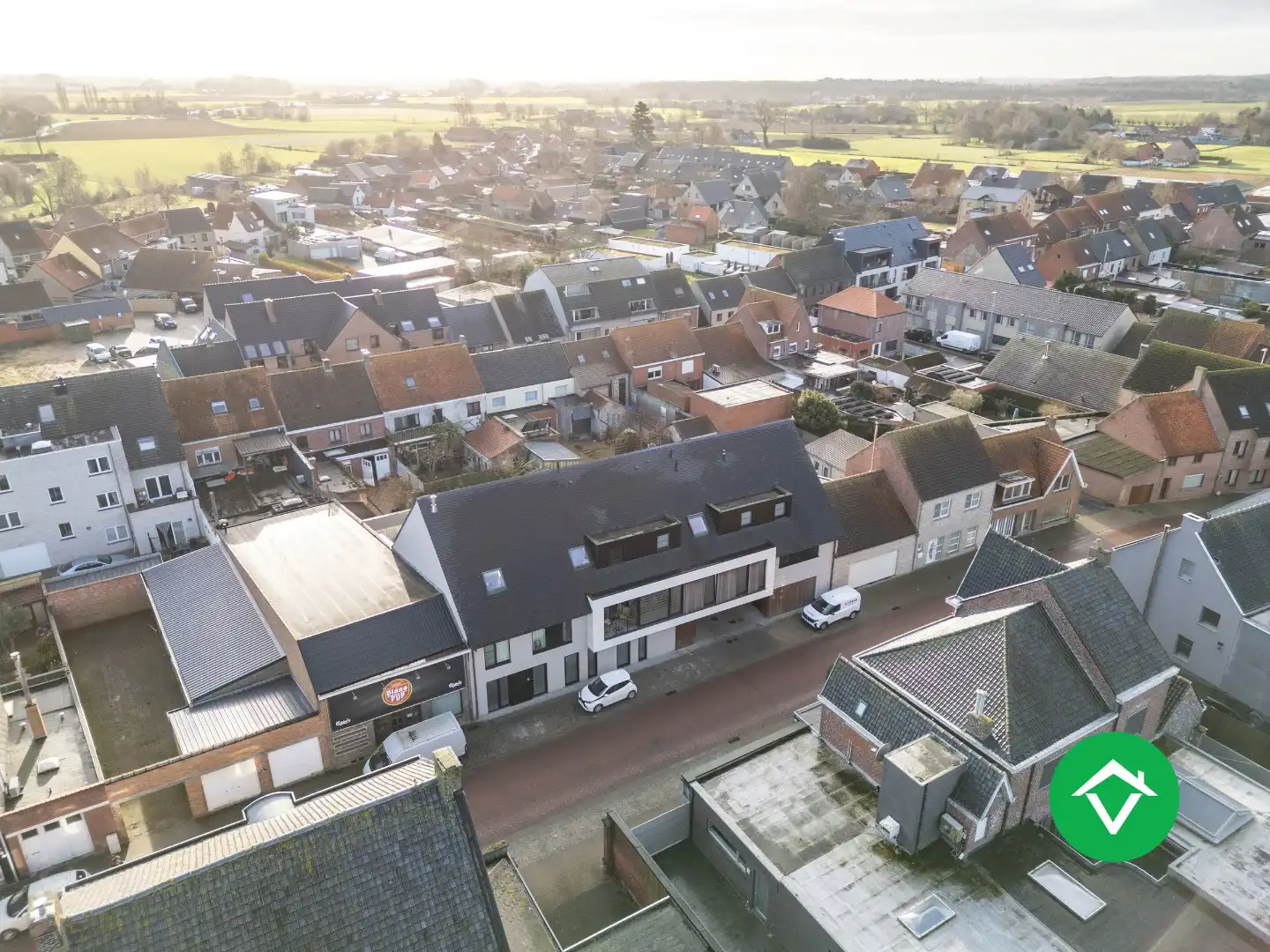 Instapklaar appartement met 2 slaapkamers en volledig ingerichte zolder te Koekelare foto 27