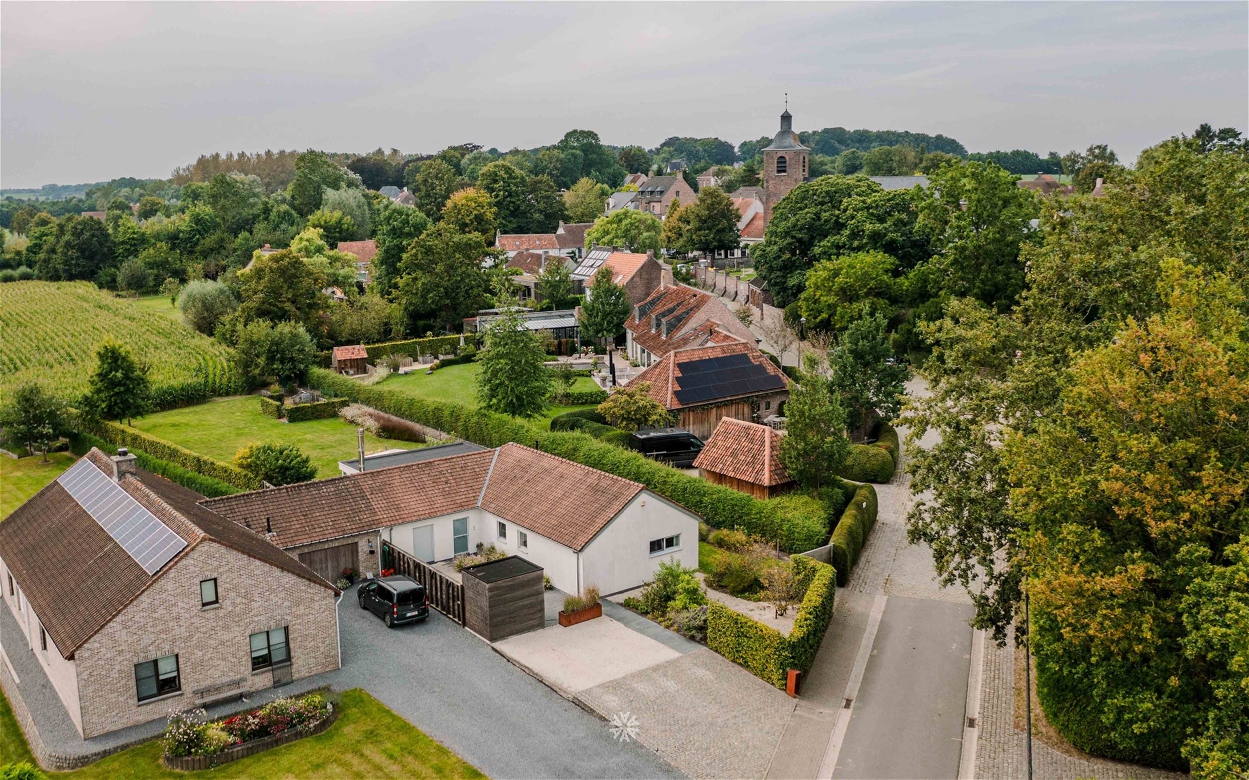 Instapklare bungalow in de pittoreske dorpskern van Wannegem-Lede foto 30