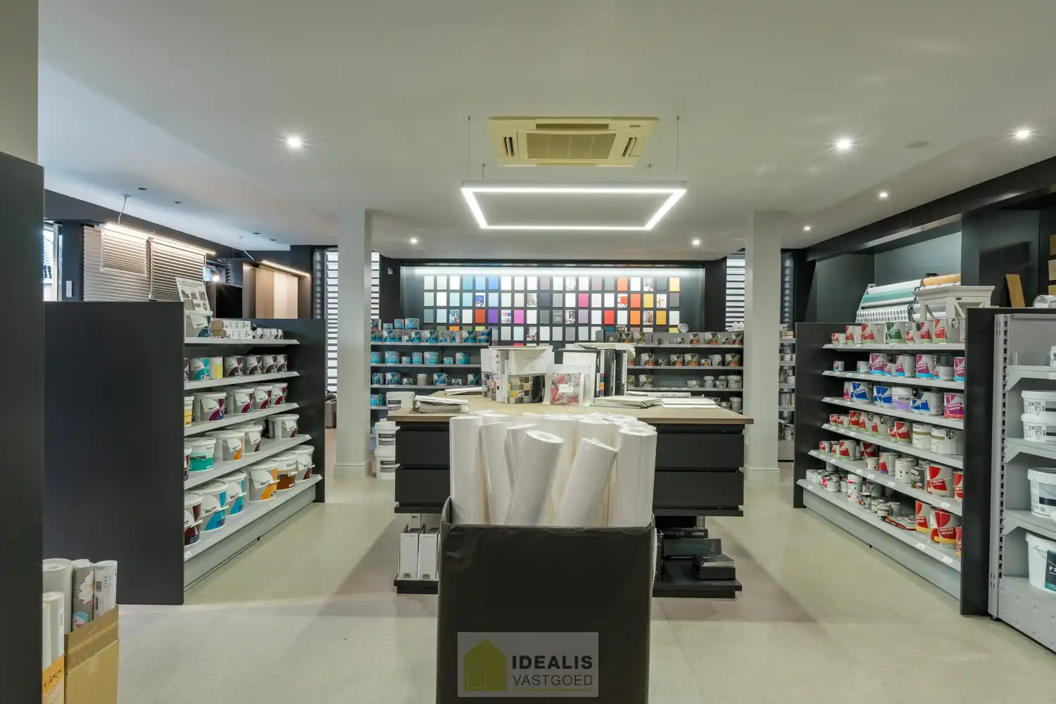 INSTAPKLARE HANDELSRUIMTE VAN MAAR LIEFST +- 410M² MET RIANTE WONING OP SCHITTERENDE COMMERCIËLE ZICHTLOCATIE!! foto 13
