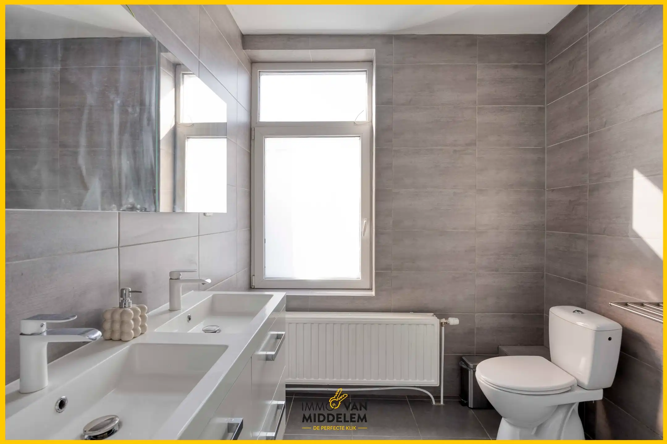 ENERGIEZUINIGE 2-GEVELWONING MET 3 SLPKS, TERRAS, EN TUIN foto 13