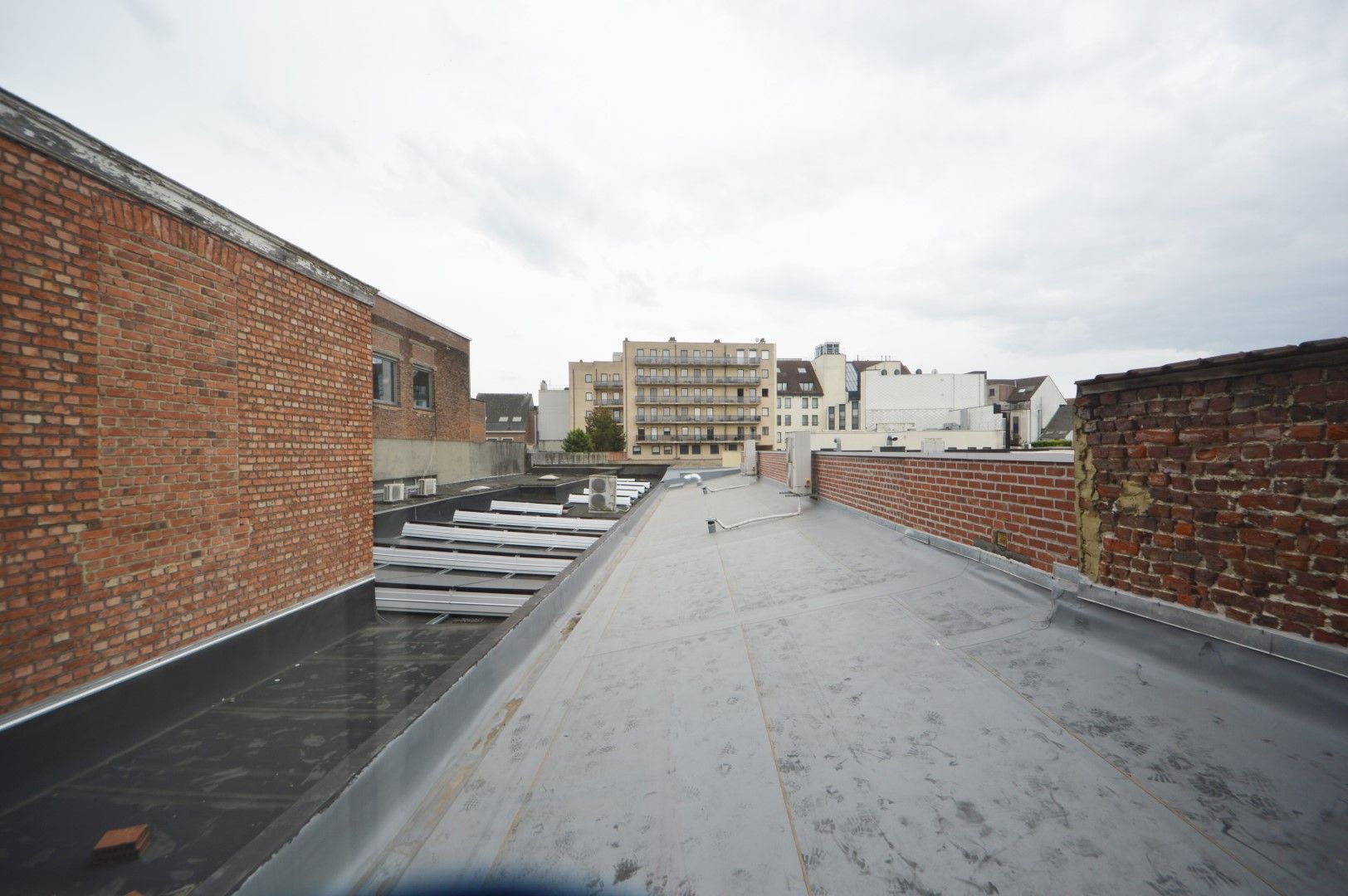 TOP GELEGEN HANDELSEIGENDOM NIEUWSTRAAT AALST foto 10