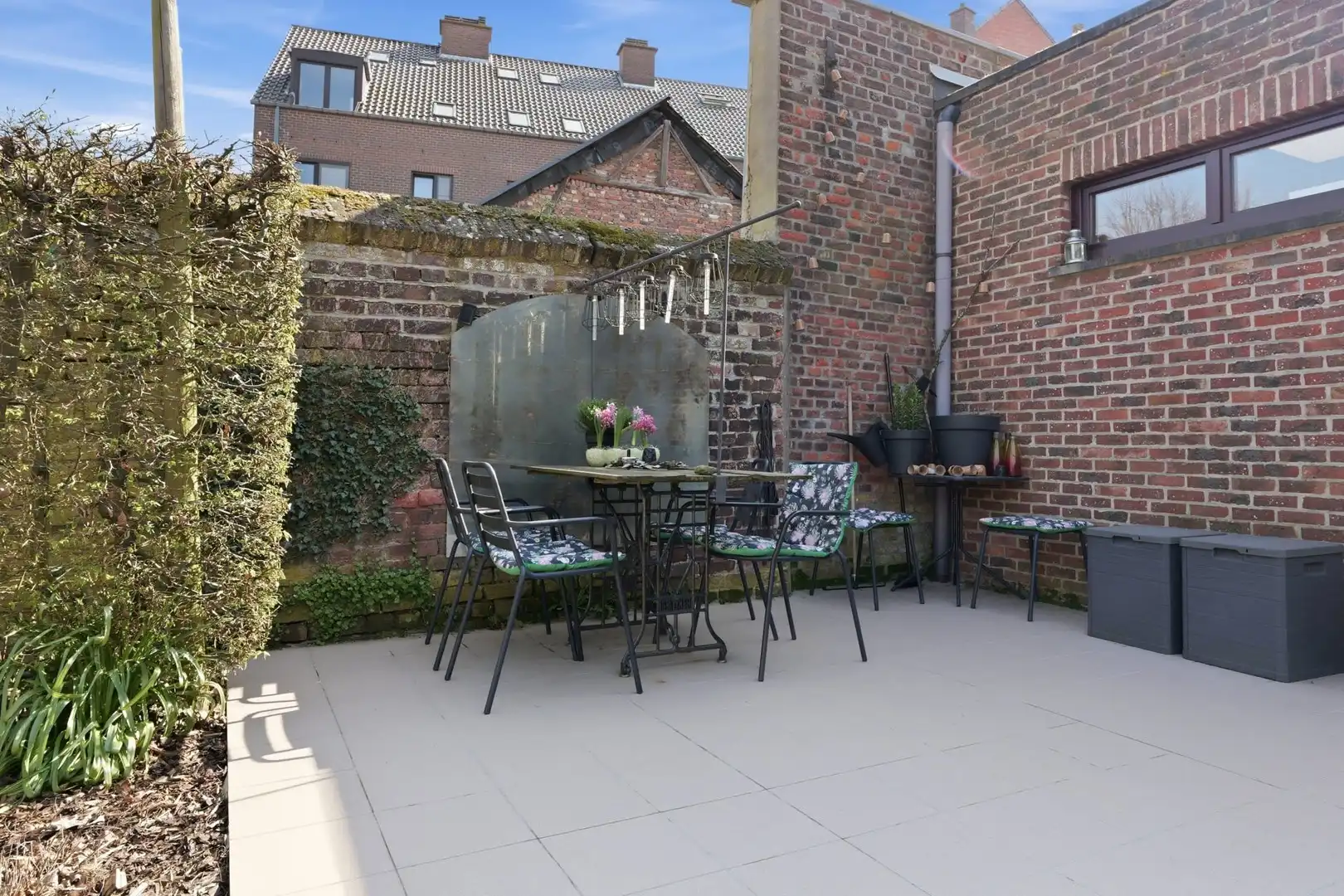 AUTHENTIEK HERENHUIS MET PRAKTIJKRUIMTE, TUIN EN GARAGE MET STALLEN IN HARTJE BORGLOON foto 43