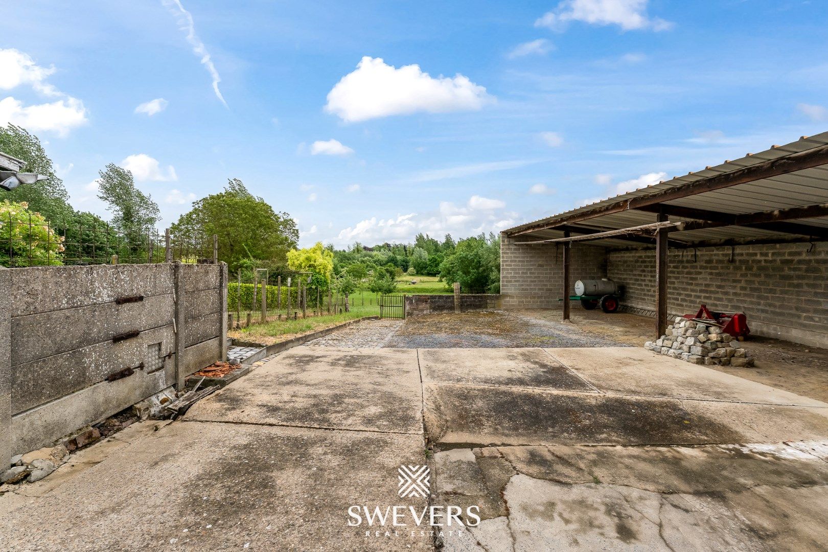 Te renoveren hoeve met charme op ruim perceel in Wellen foto 23