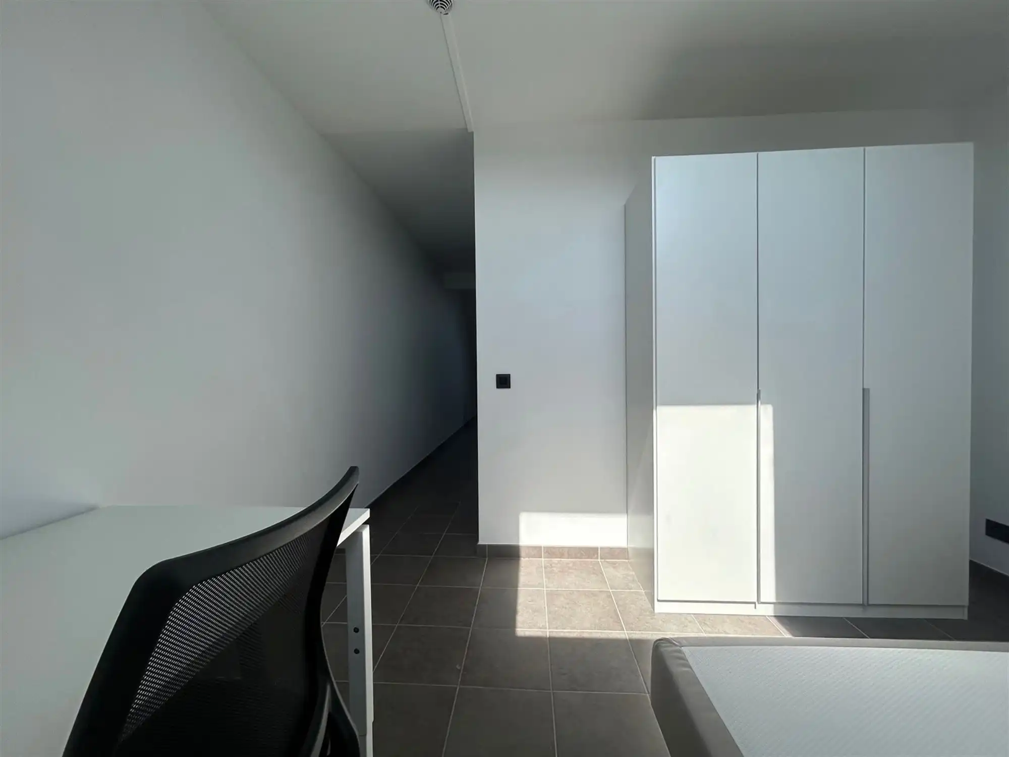 Zeer ruime studio (32m²) Tiensestraat Leuven foto 6