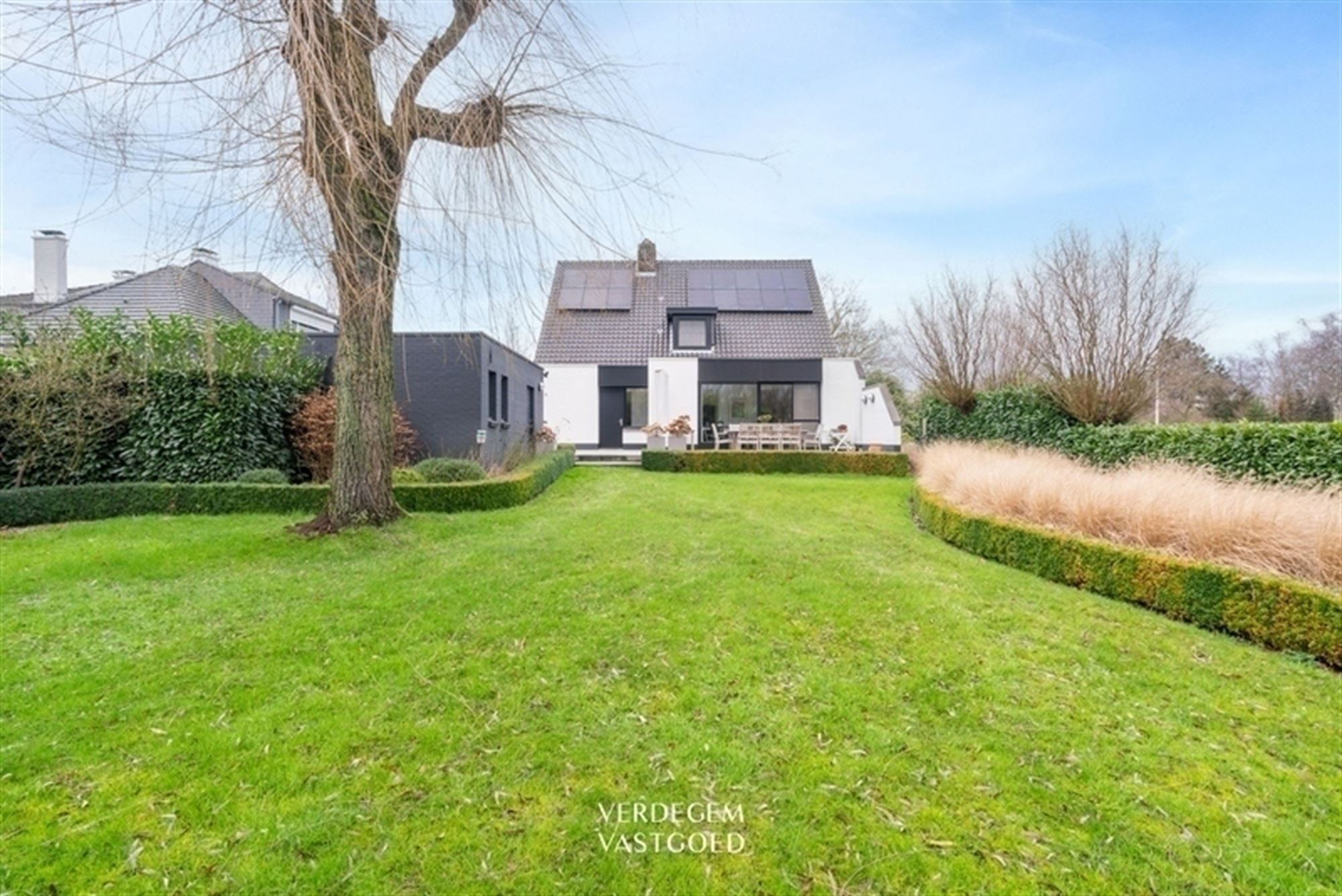 Architectenvilla met aparte studio en Wase zichten foto 20