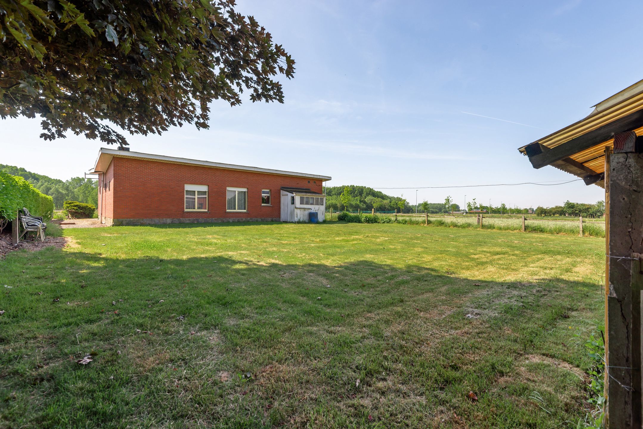 Te renoveren woning met schuur foto 10