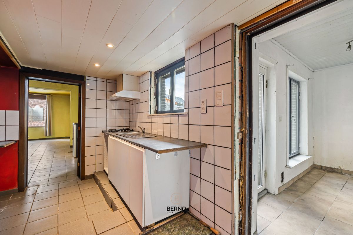 Charmante woning (HOB) met potentieel in het hart van Denderbelle foto 8