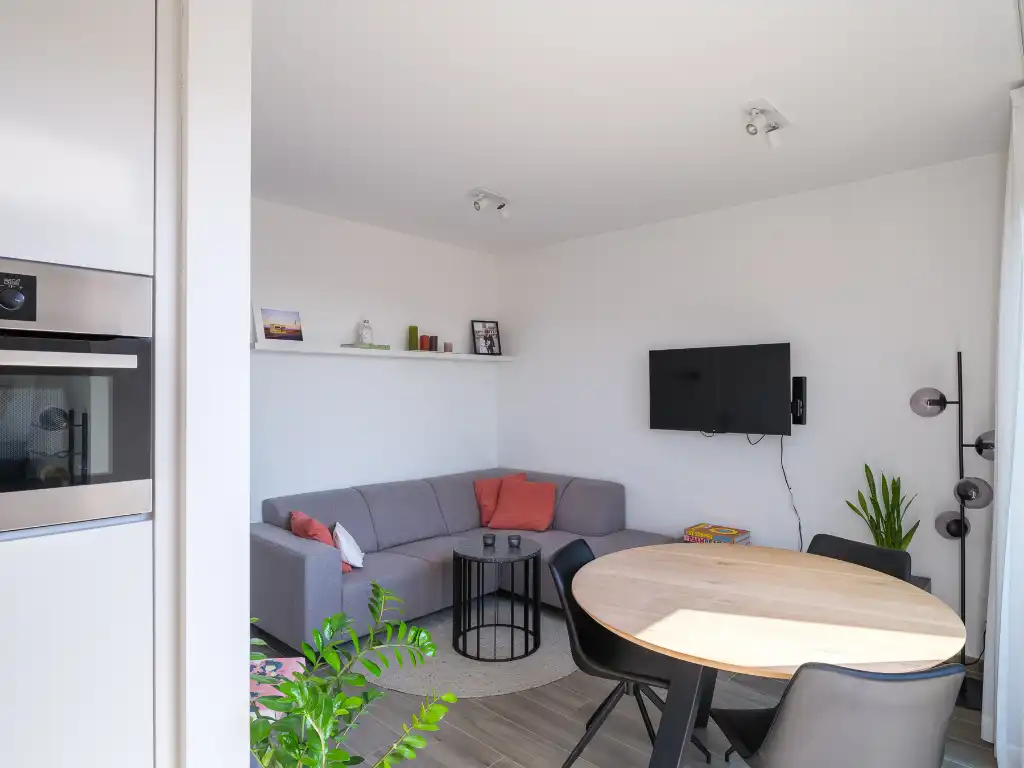 Recent nieuwbouw appartement (BJ 2020) met een aangenaam terras foto 6