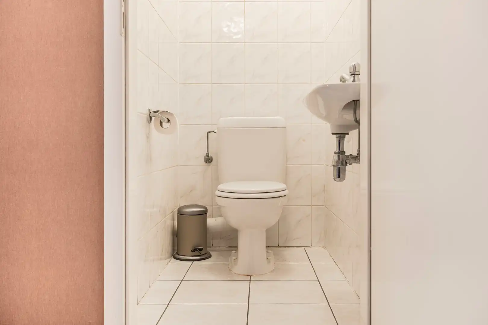 Centraal en rustig gelegen appartement met garage foto 18