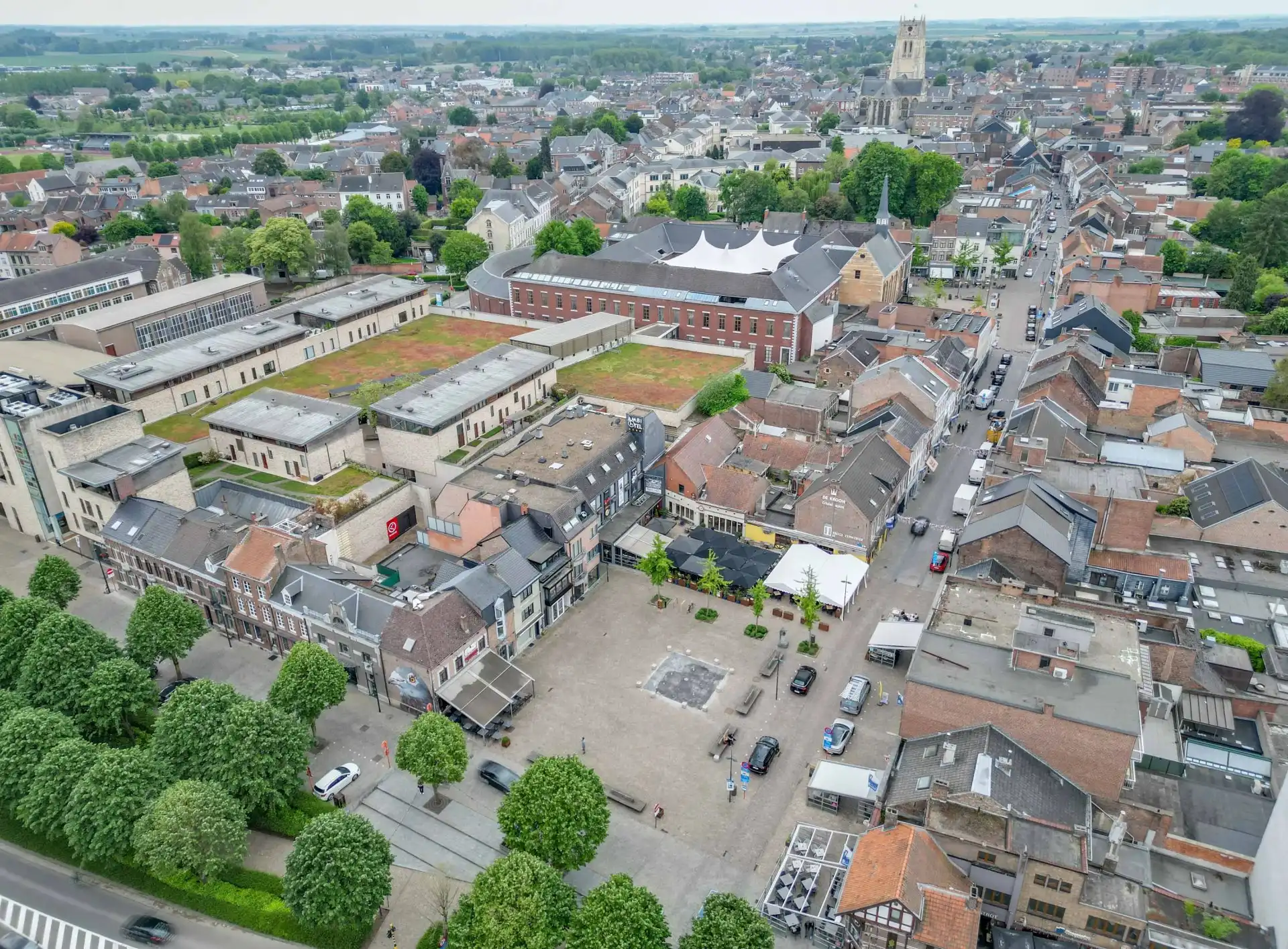 Handelspand met woonst op topligging in hartje Tongeren foto 4