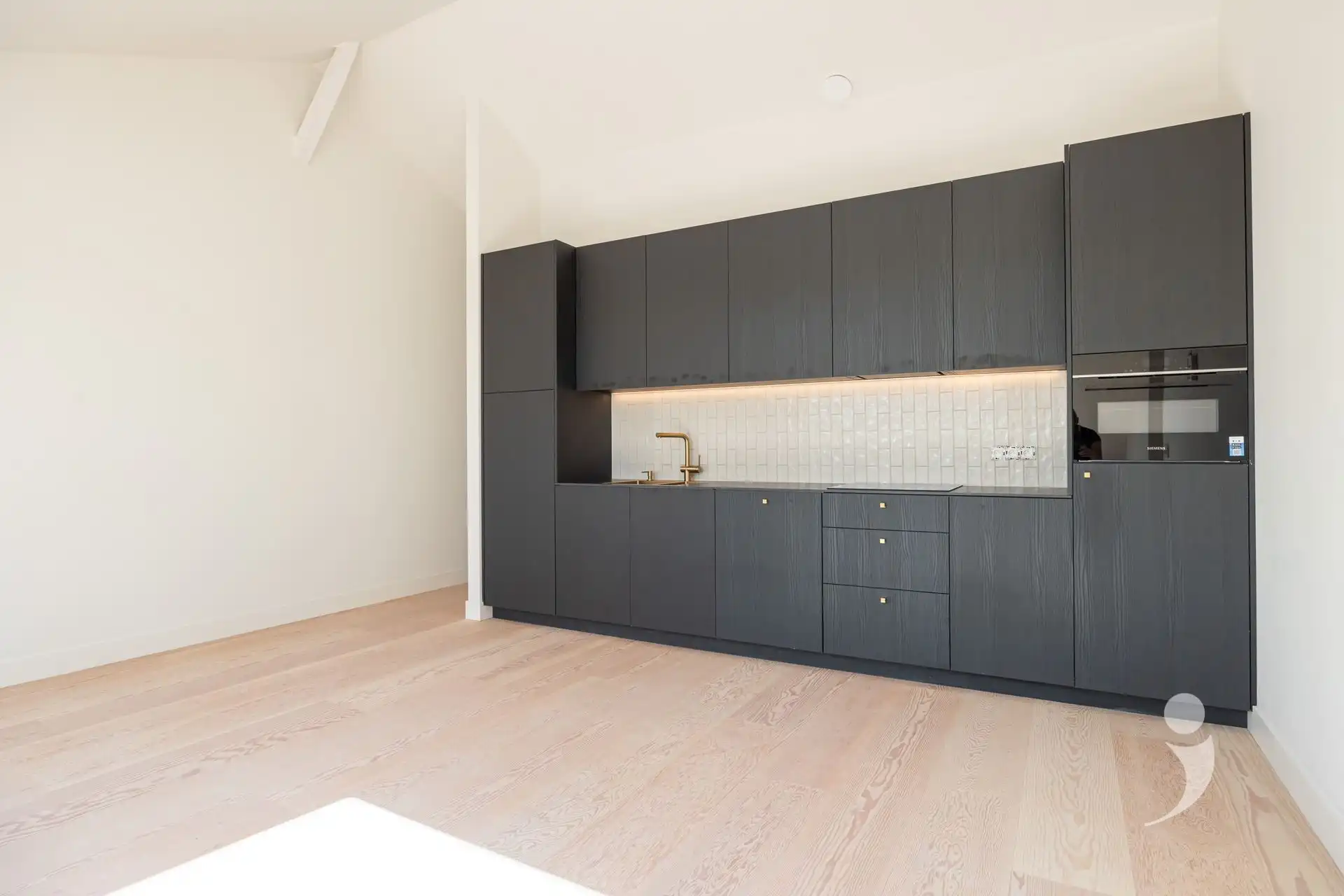 Exclusief gerenoveerd appartement op toplocatie in Leuven foto 7