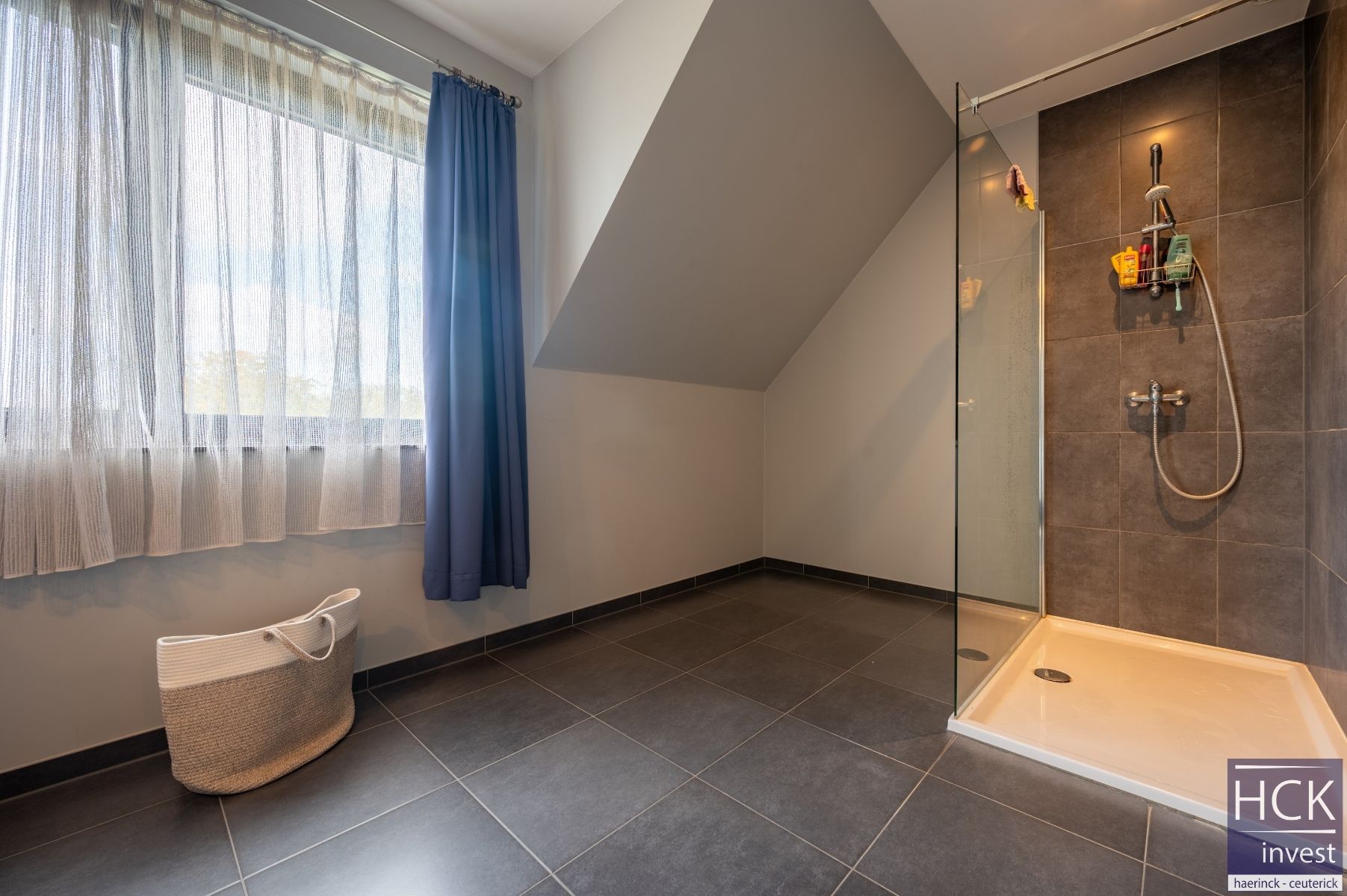 OUDENAARDE - Uitzonderlijk RUIM duplex-app. met 3 SLP. en TERRAS! foto 15