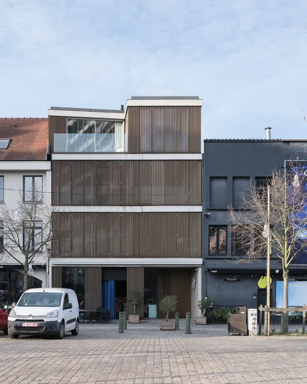 High-end duplexpenthouse met drie terrassen, gelegen in een architecturaal hoogstaand gebouw naar ontwerp van Element Architecten. foto 17