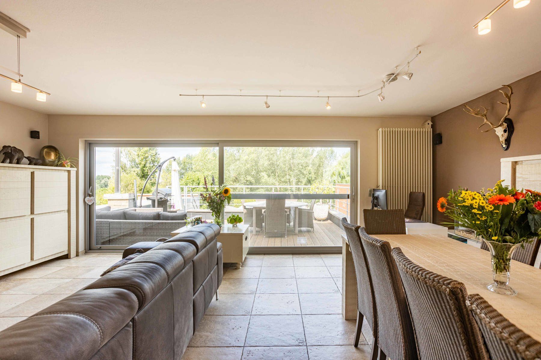 Riante instapklare woning te koop in rustige buurt foto 4