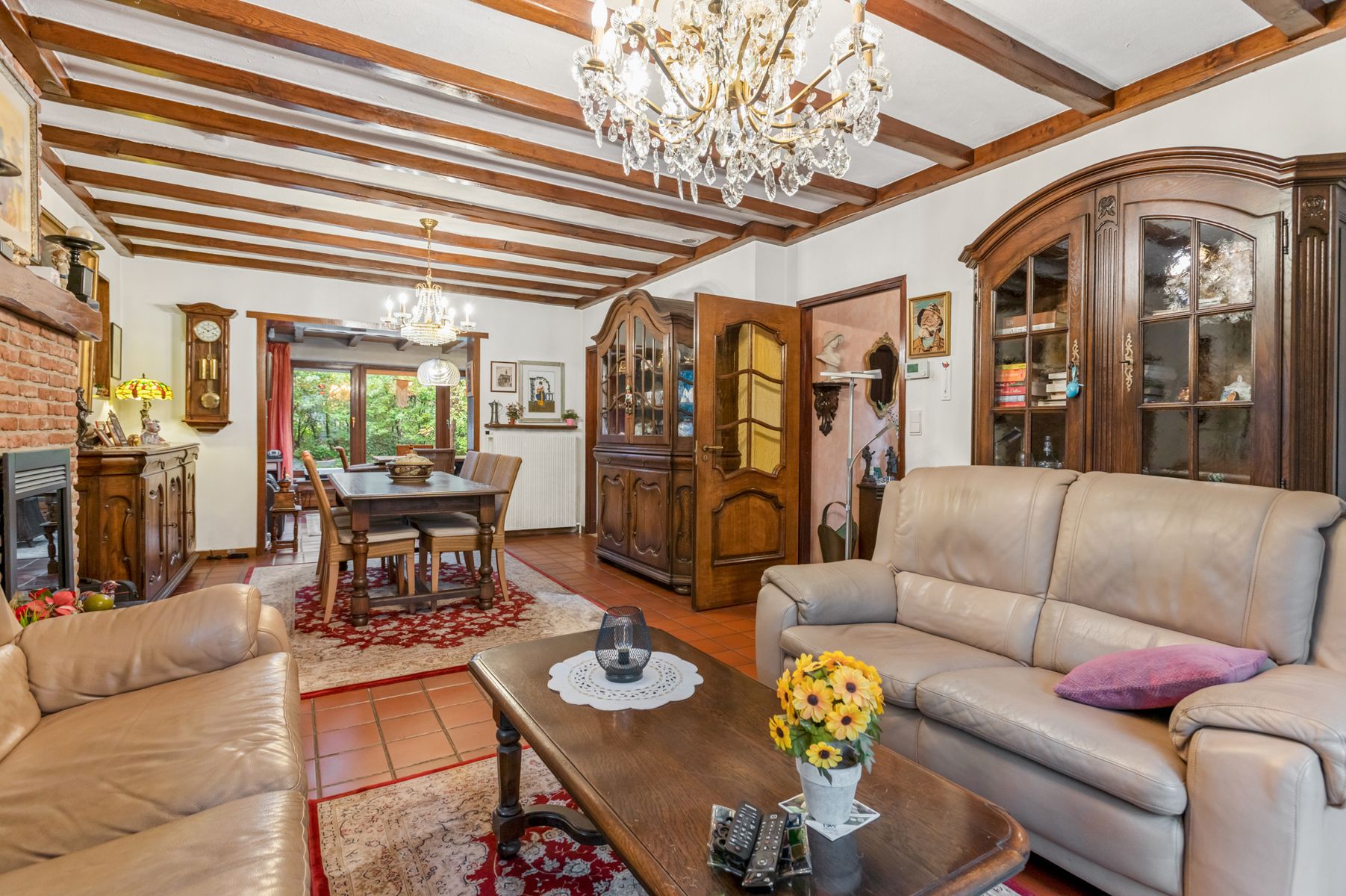 Te renoveren gelijkvloers landhuis op een perceel van ca. 1475 m² foto 8