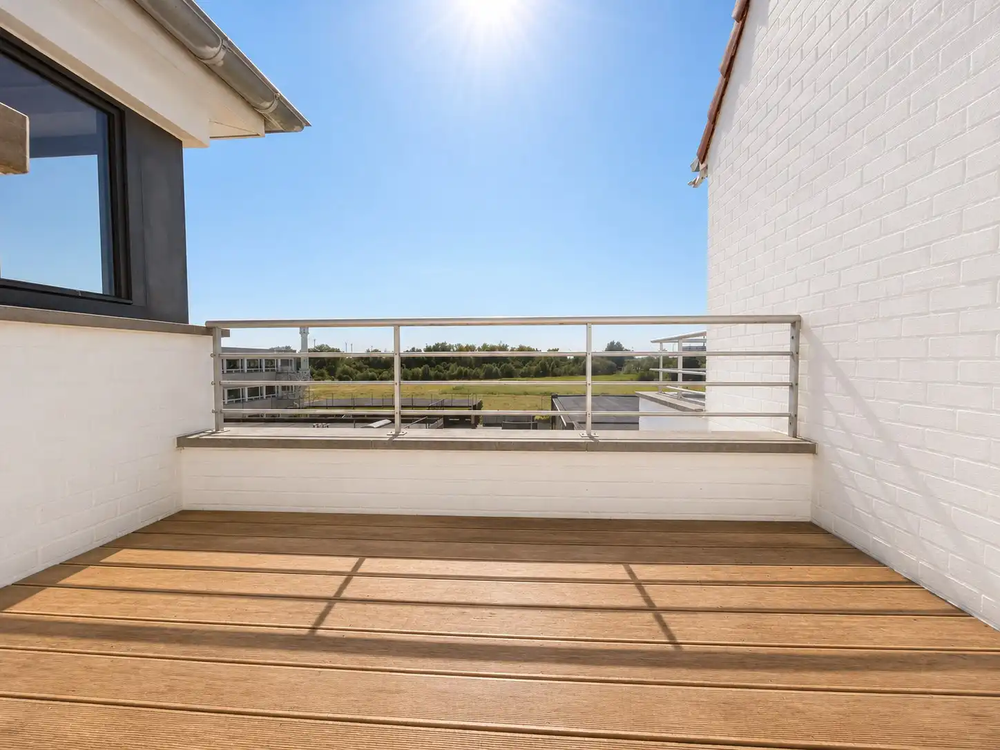 Op te frissen appartement met mooie terrassen te Heist foto 7