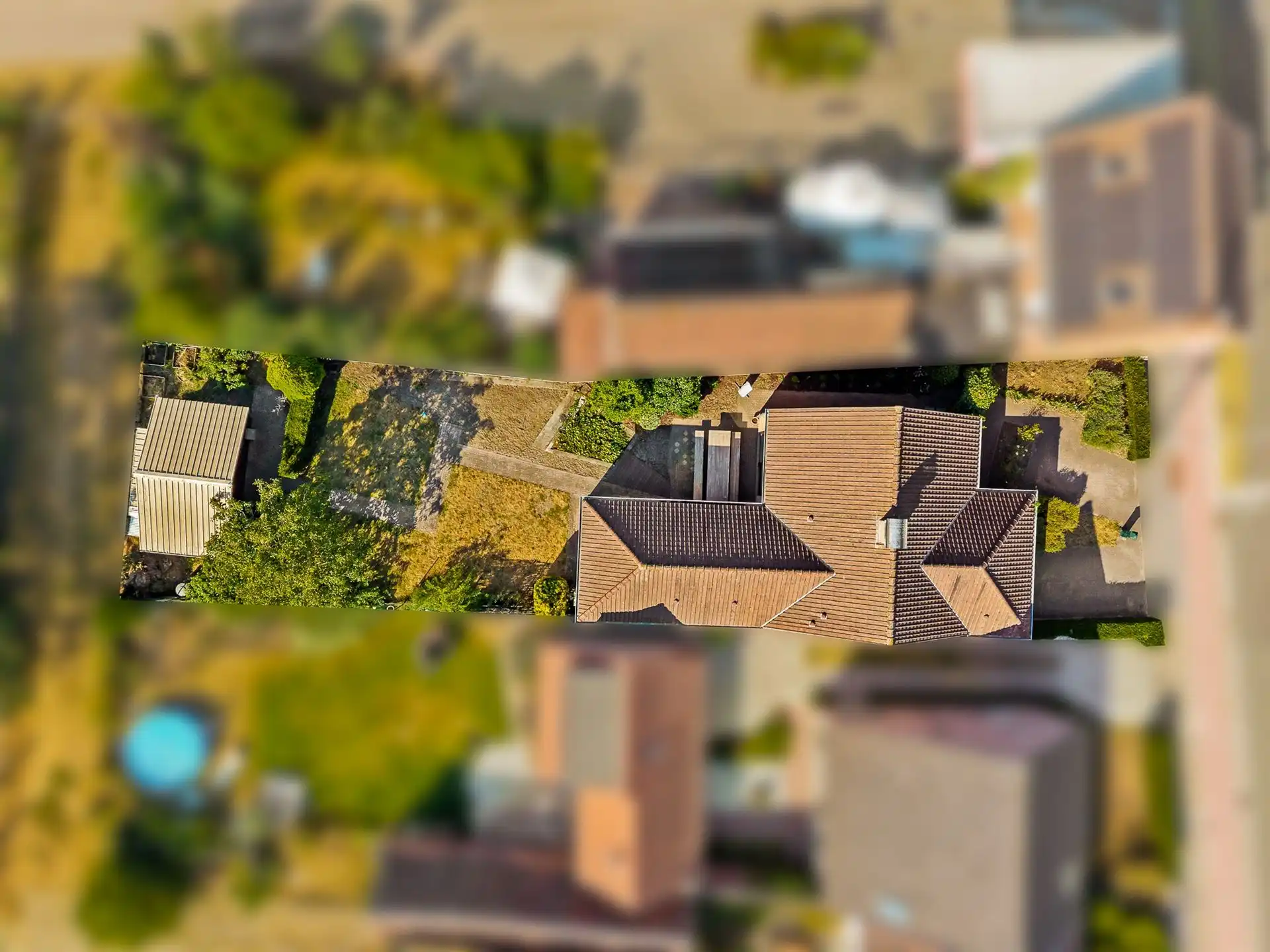 Instapklare woning met grote aangename tuin.  foto 4