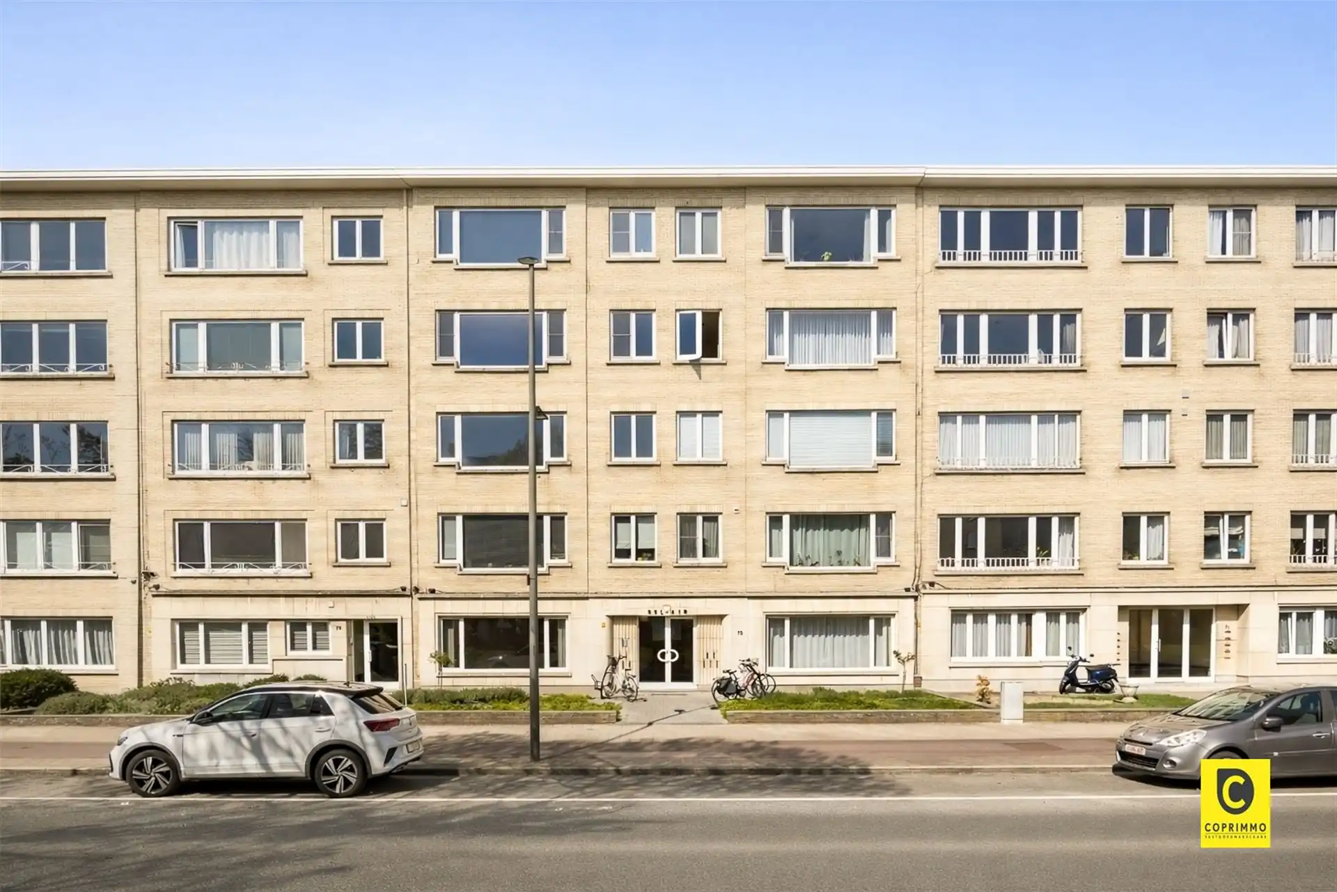 Charmant gelijkvloers appartement met tuin! foto 12