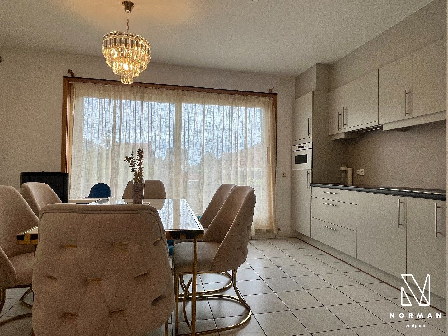 Instapklare woning in Harelbeke!  foto 3