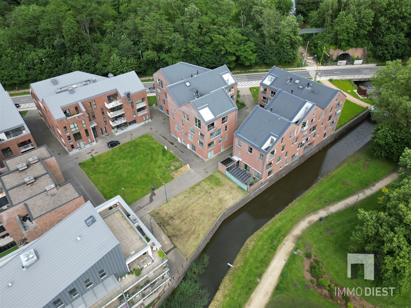  TWEESLAAPKAMERAPPARTEMENT MET SUPERTERRAS OP EZELDIJK foto 24