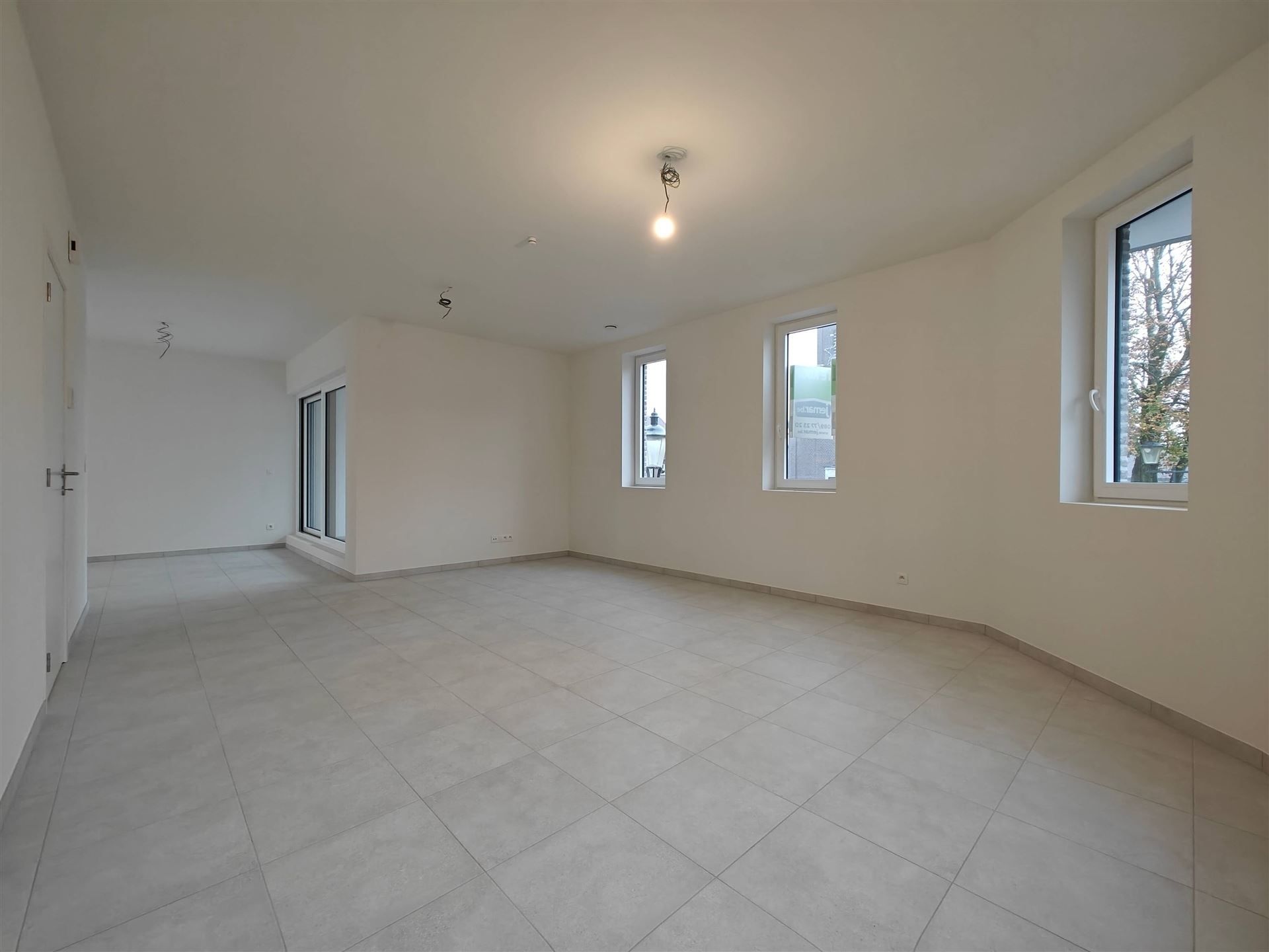 Nieuwbouwwoning te vucht met 3 slaapkamers foto 10