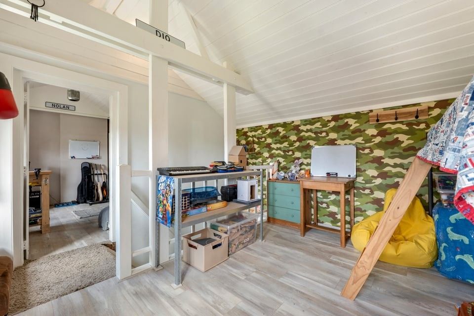 INSTAPKLARE WONING MET 4 SLAAPKAMERS EN 2 BADKAMERS OP EEN GOEDE LOCATIE foto 33
