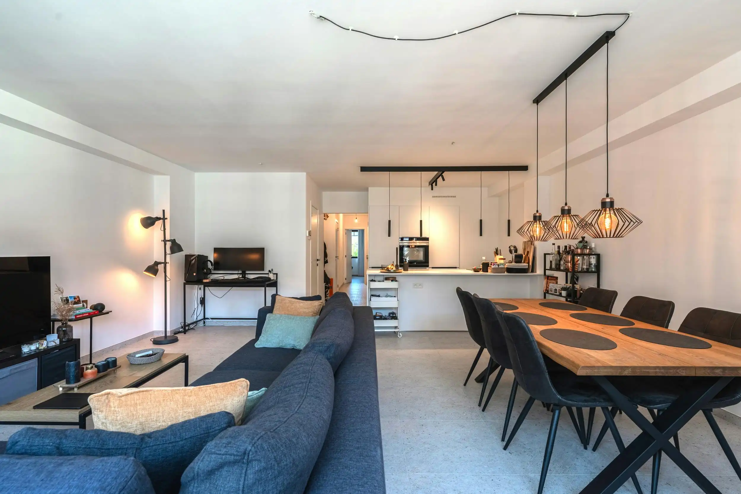 Instapklaar 2-slaapkamer appartement (85m²) te Oostende foto 7