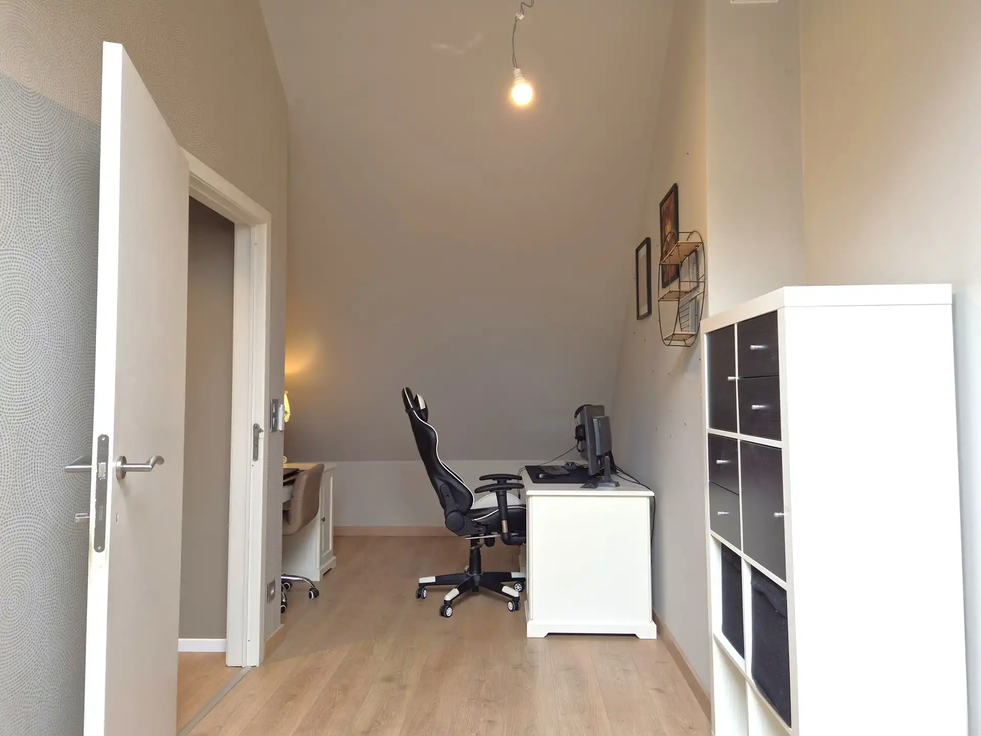Charmante instapklare woning met grote tuin  foto 14