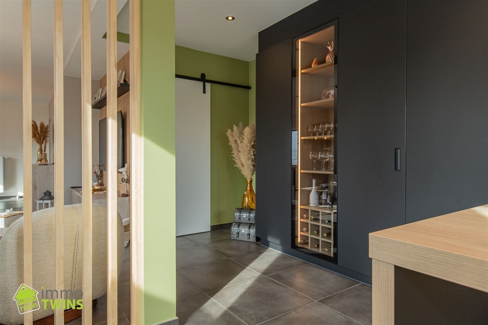 Instapklare en stijlvolle HOB met bijgebouw, tuin en visvijver te Dendermonde (Schoonaarde) foto 2