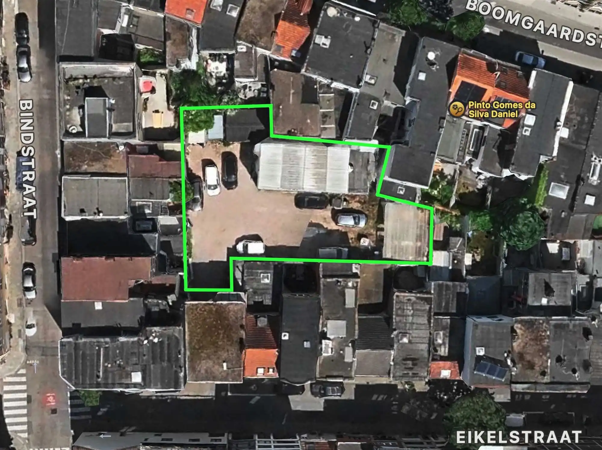 Openluchtgrond / parking / opslagruimte  foto {{pictureIndex}}