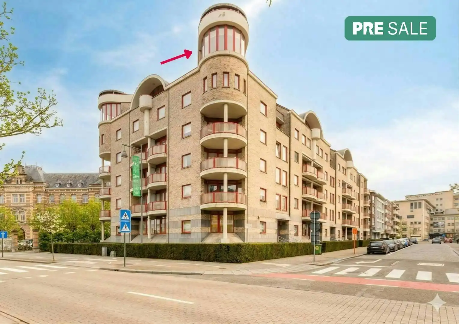 Instapklaar penthouse met uniek uitzicht over de Groene Boulevard van Hasselt foto 2