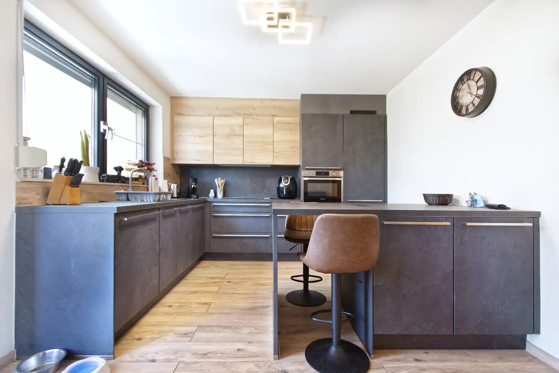 WONING - HOB - 3 SLK - GARAGE - TERRAS - VERANDA - TUIN foto 6