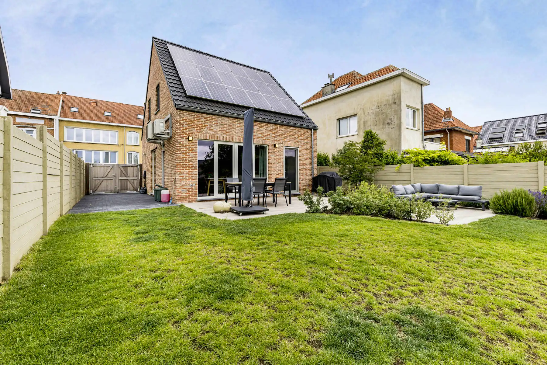 Goed gelegen BEN-woning met twee slaapkamers en tuin foto 3