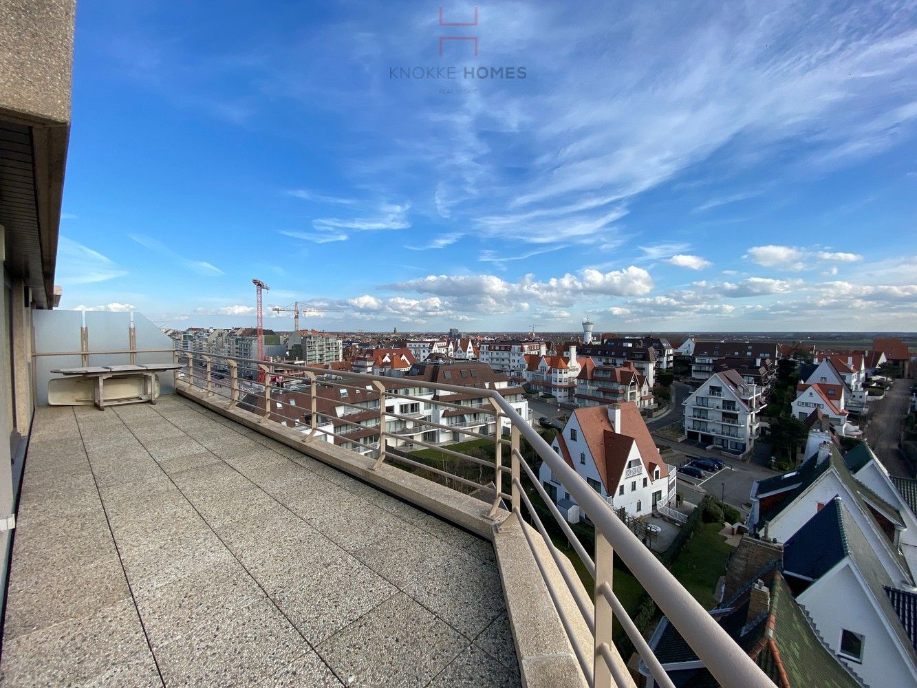 ()=>{if(producerUpdateValueVersion(node),producerAccessed(node),node.value===ERRORED)throw node.error;return node.value} Engelsestraat 47/A9 - 8300 Knokke-Heist