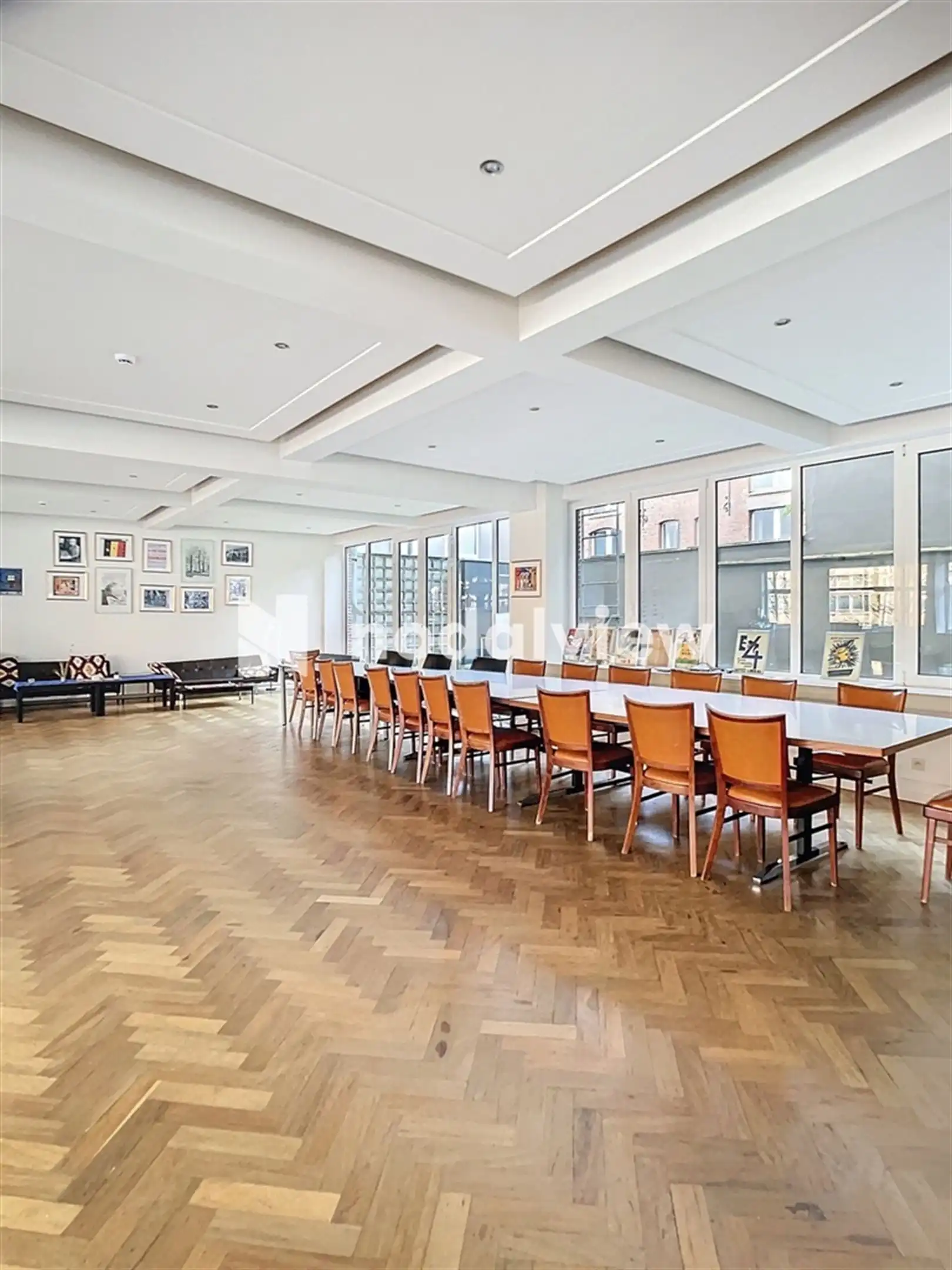 Gerenoveerd kantoorgebouw te huur foto 6