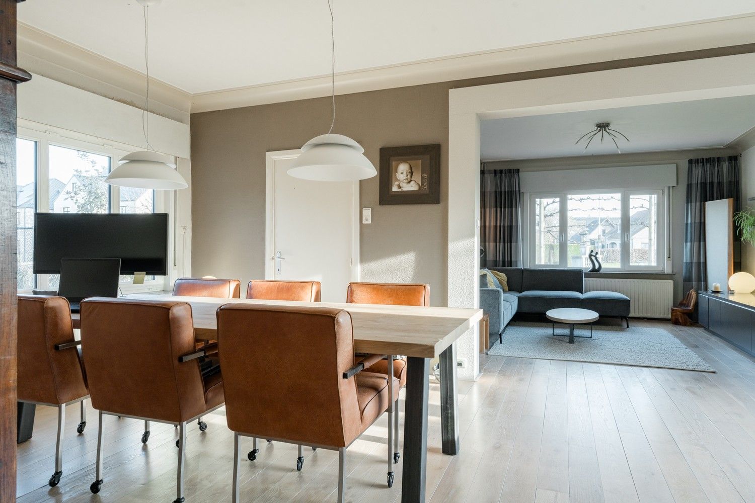 Karaktervolle vrijstaande woning nabij de Nederlandse grens foto 12