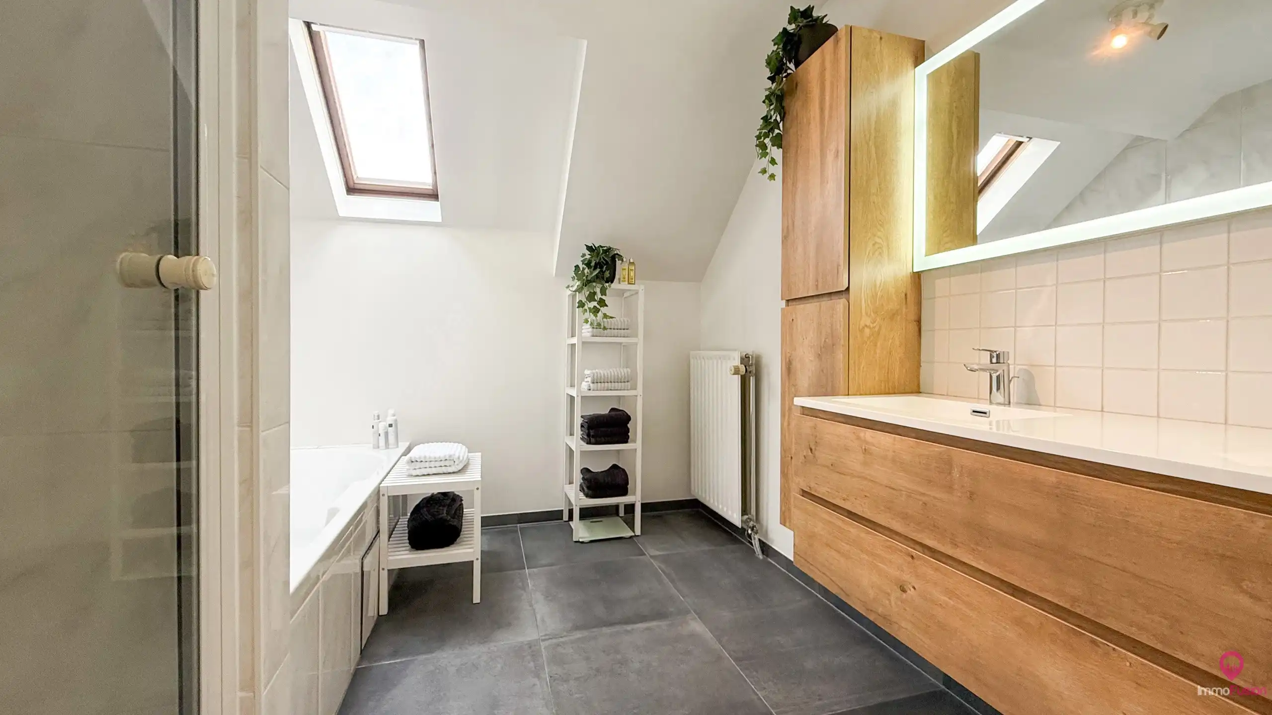 Ruim appartement van 177m² met 105m² terras en 4 slpks! foto 25