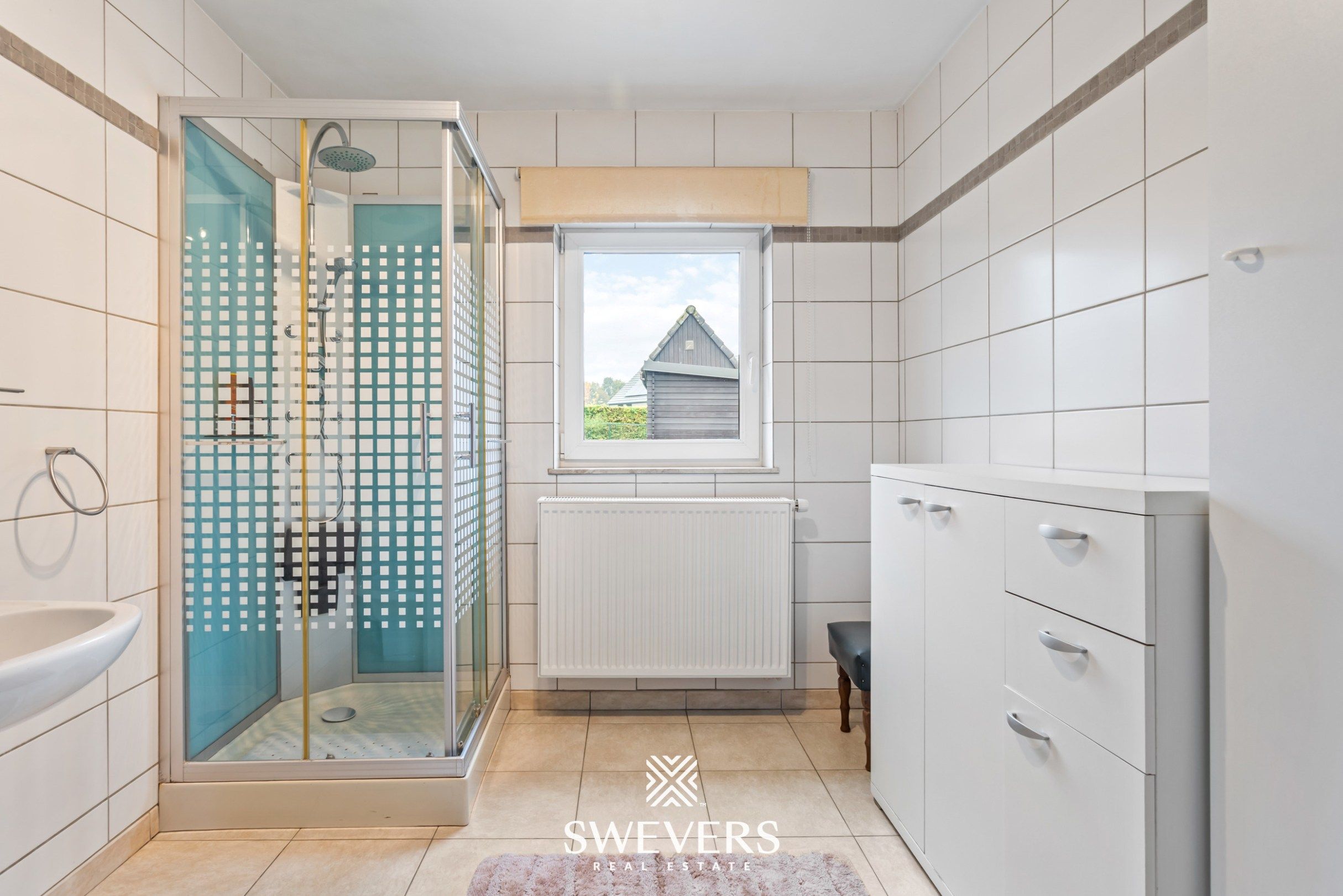 Gezellige gezinswoning met overdekt terras en zuidwestgerichte tuin te Hoepertingen foto 13