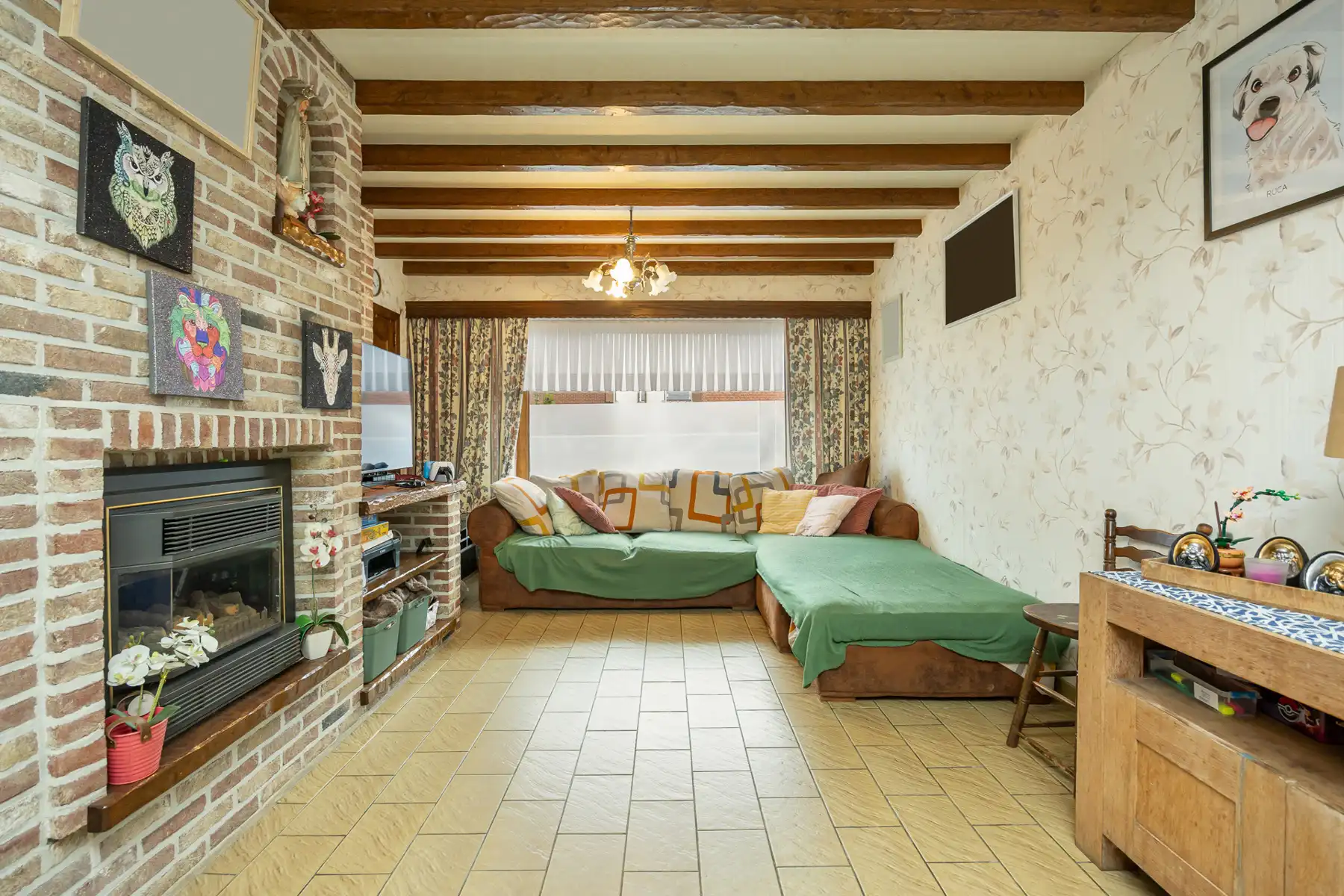 Charmante woning met drie slaapkamers. foto 4