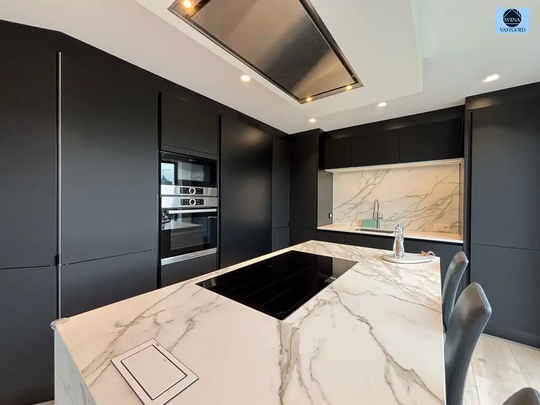 LUXUEUZE RECENTE WONING MET 3 SLAAPKAMERS, GARAGE EN TUIN foto 8