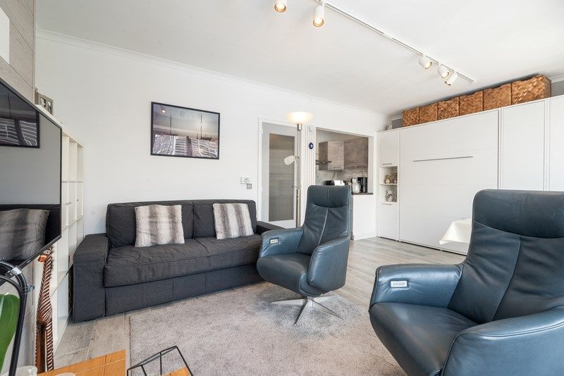 PRACHTIG GELEGEN 1 SLAAPKAMERAPPARTEMENT MET ZICHT OP HET CASINOPLEIN foto 3