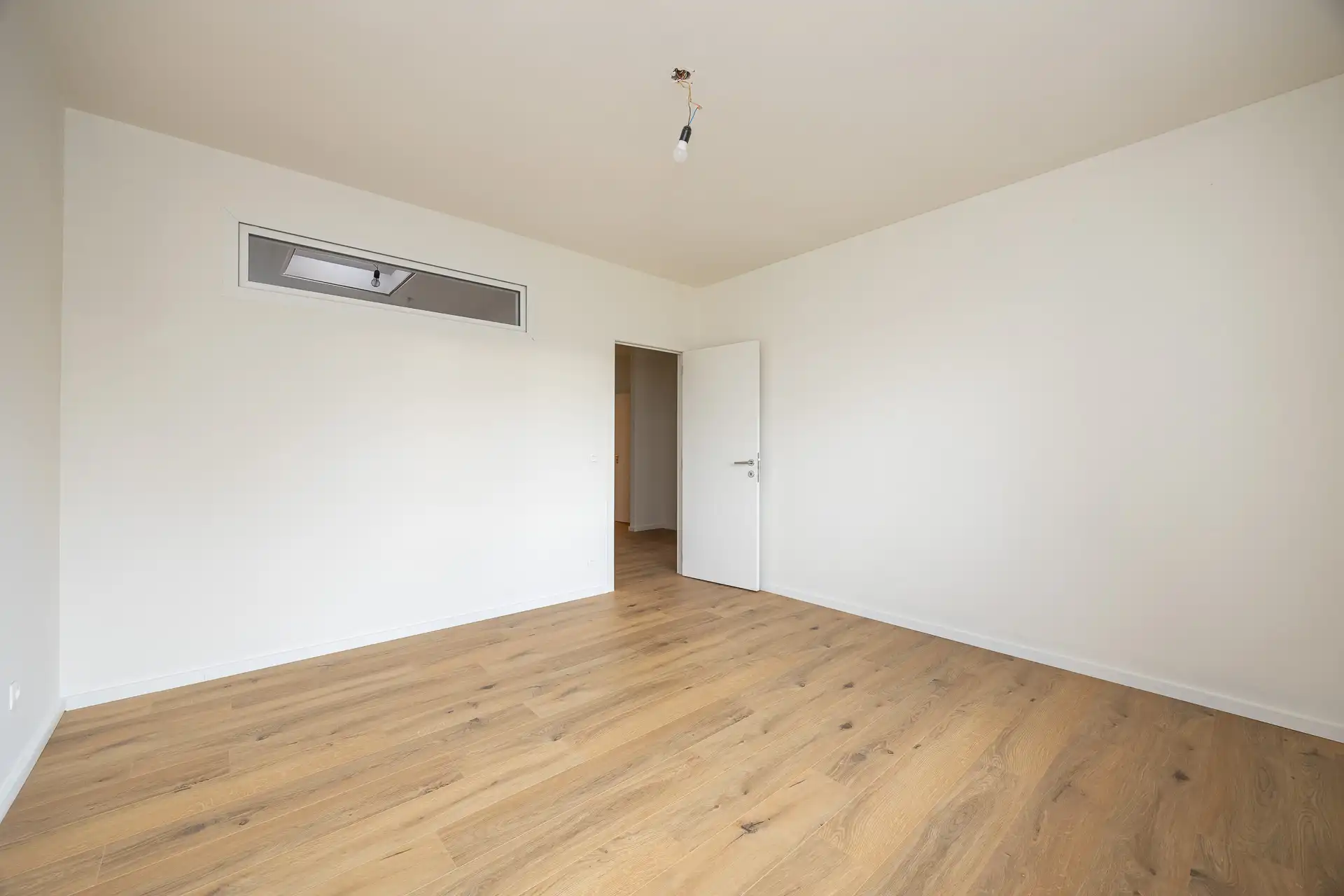 Lichtrijk gerenoveerd 3slpk-kamerappartement in Buizegemwijk foto 11