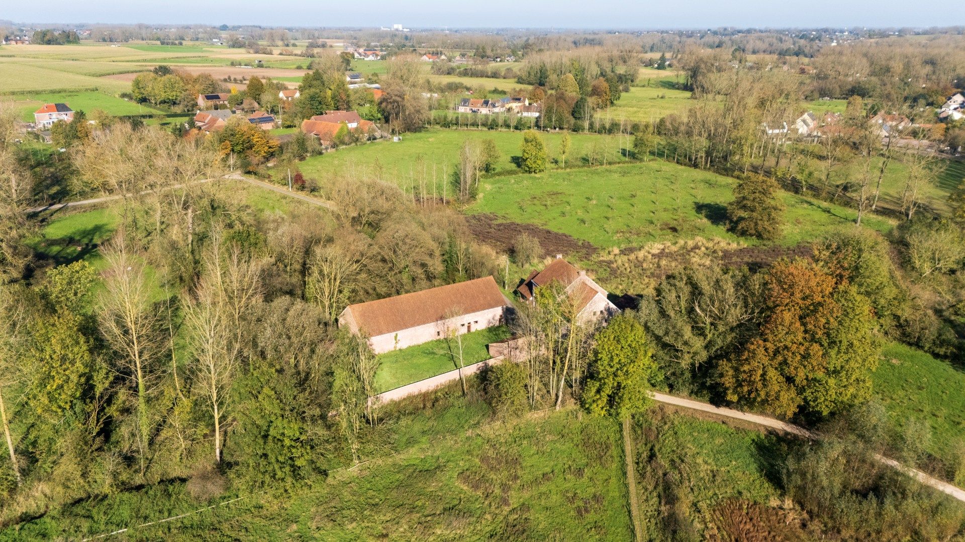 Monumentale Engelsmolen te koop op 3,4 hectare en verschillende mogelijkheden foto 2