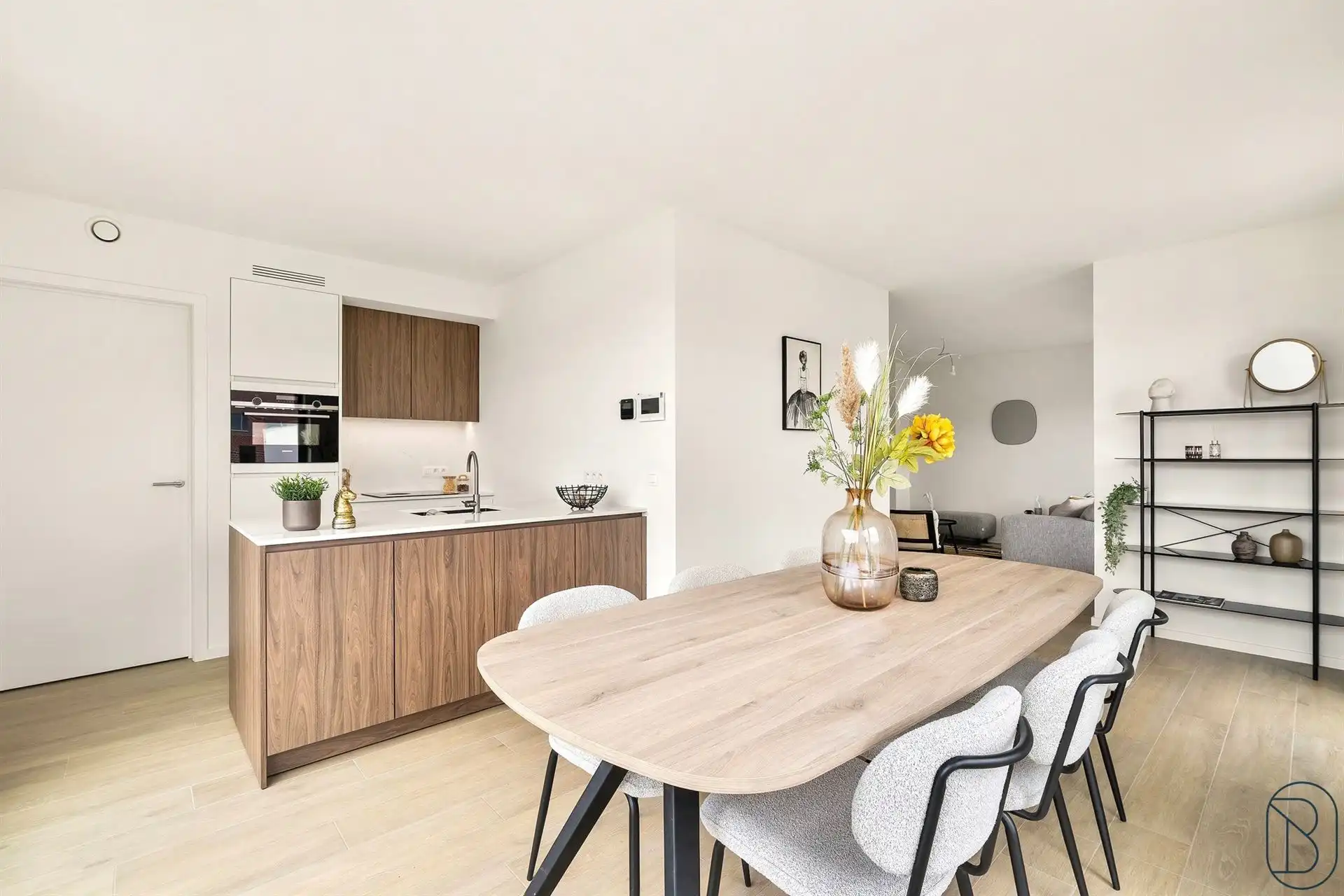 Kwalitatief appartement met TERRAS foto 6