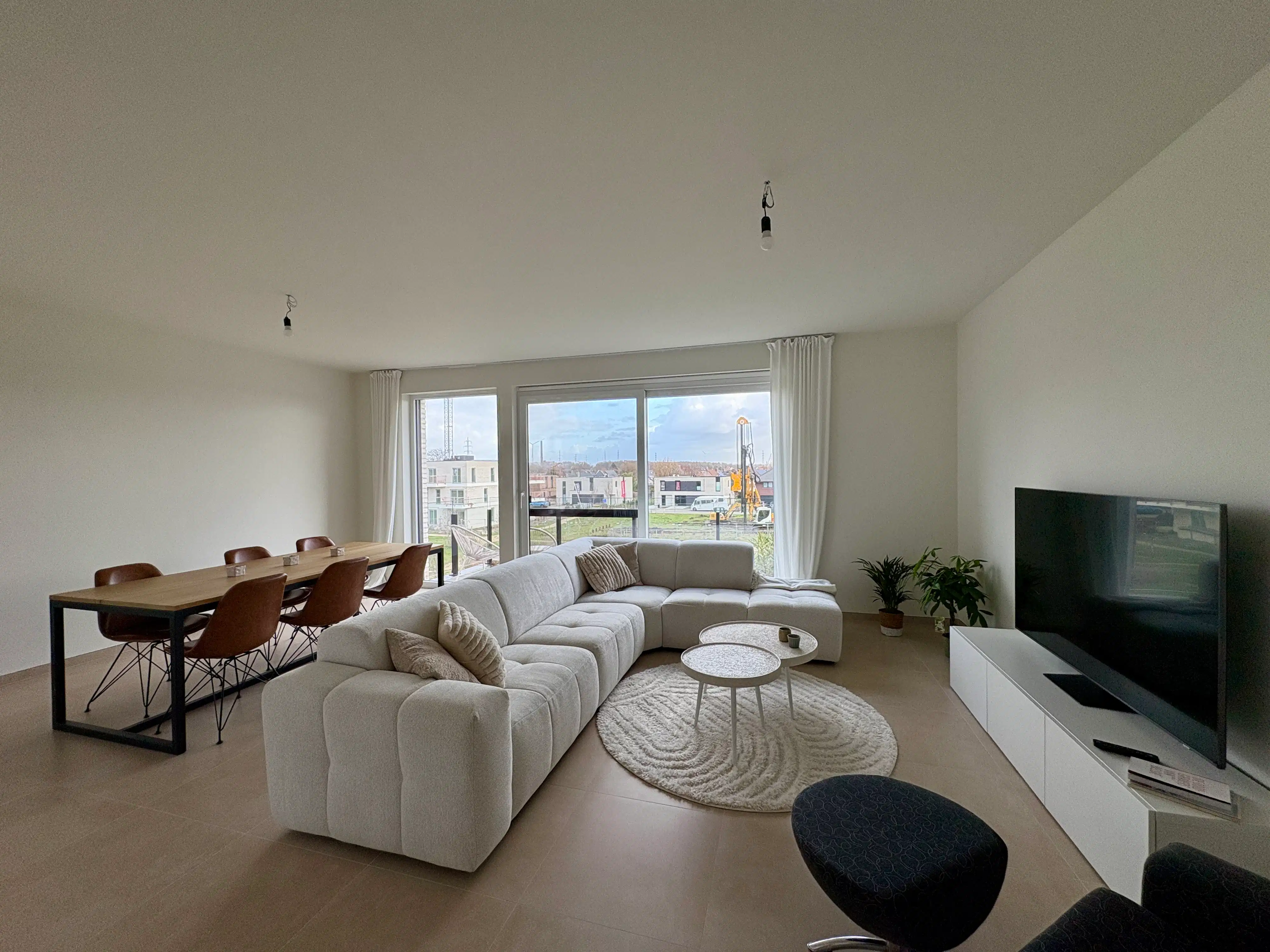 APPARTEMENT MET 2 SLAAPKAMERS, 2 TERRASSEN, GARAGEBOX foto 2