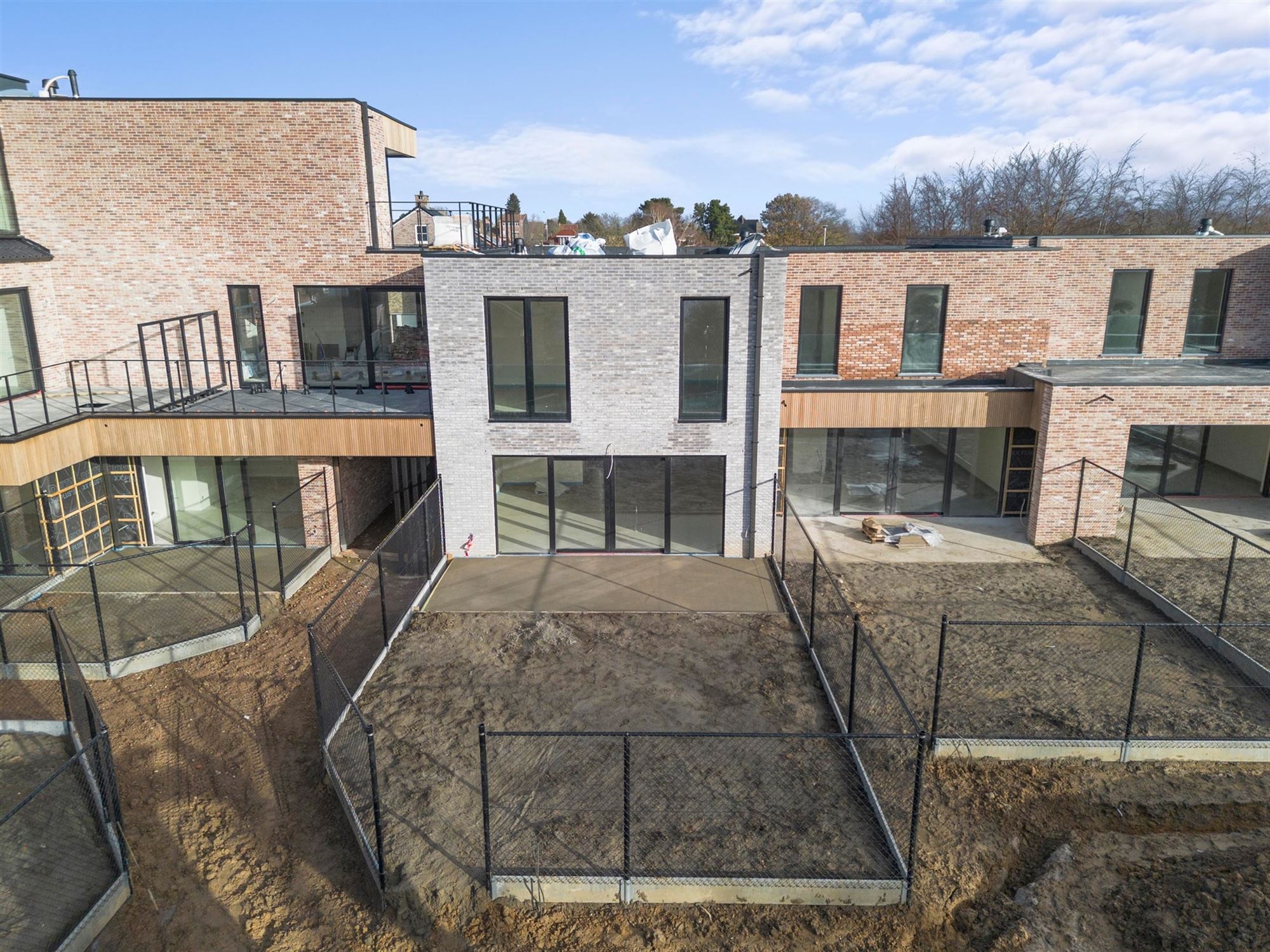 RUIME NIEUWBOUWWONING, GEKENMERKT DOOR EEN STRAKKE ARCHITECTUUR (WONING 4)  foto 4