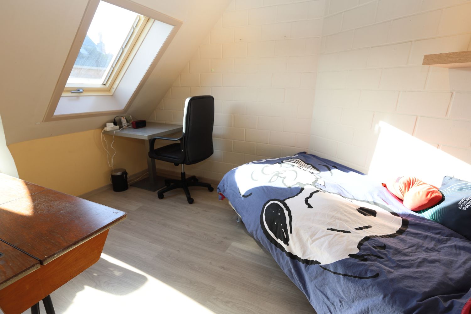 Woning op uitstekende locatie! foto 13