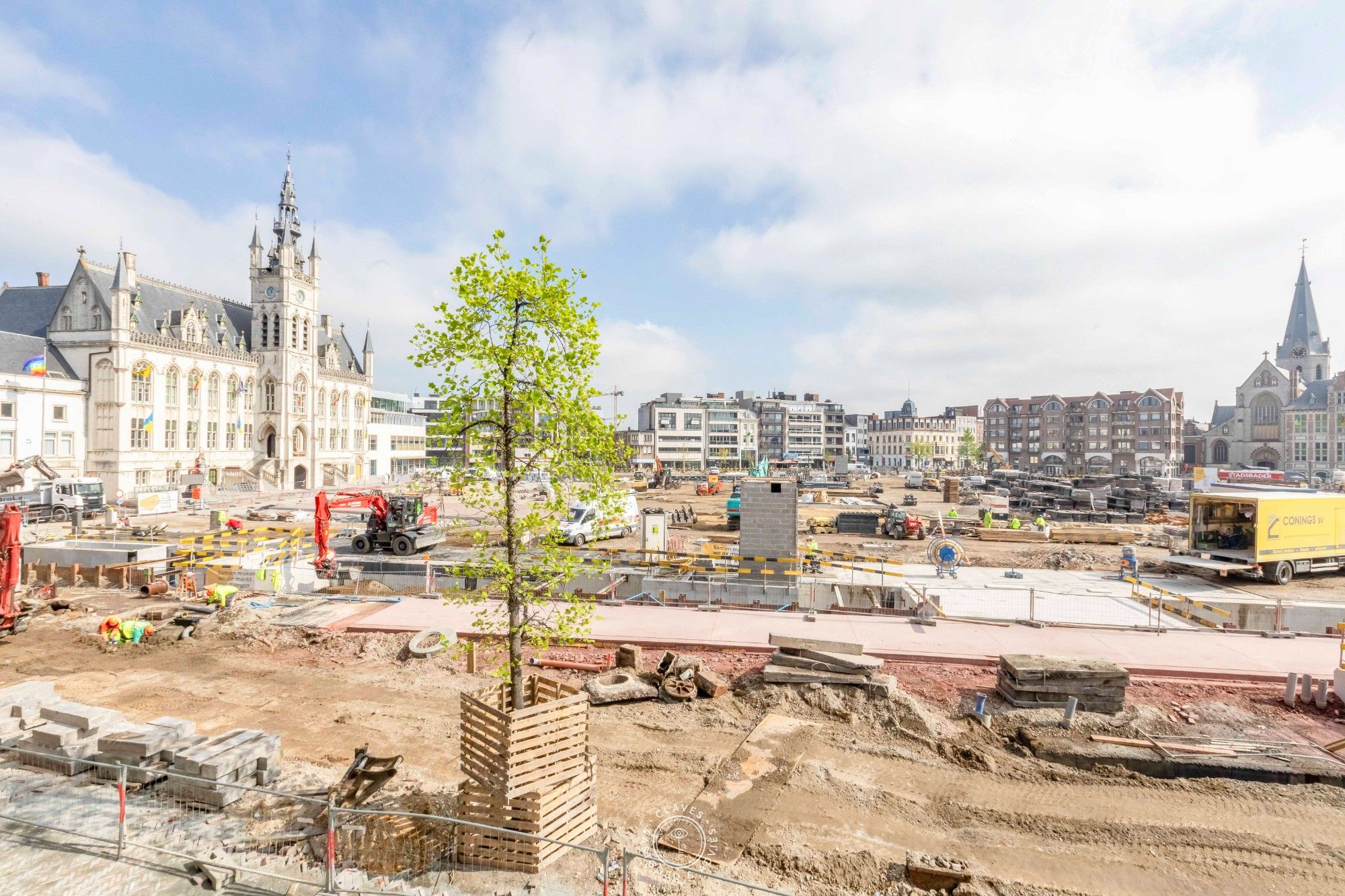 Stijlvol gerenoveerd appartement van 114 m² op topligging aan de Grote Markt van Sint-Niklaas foto 16