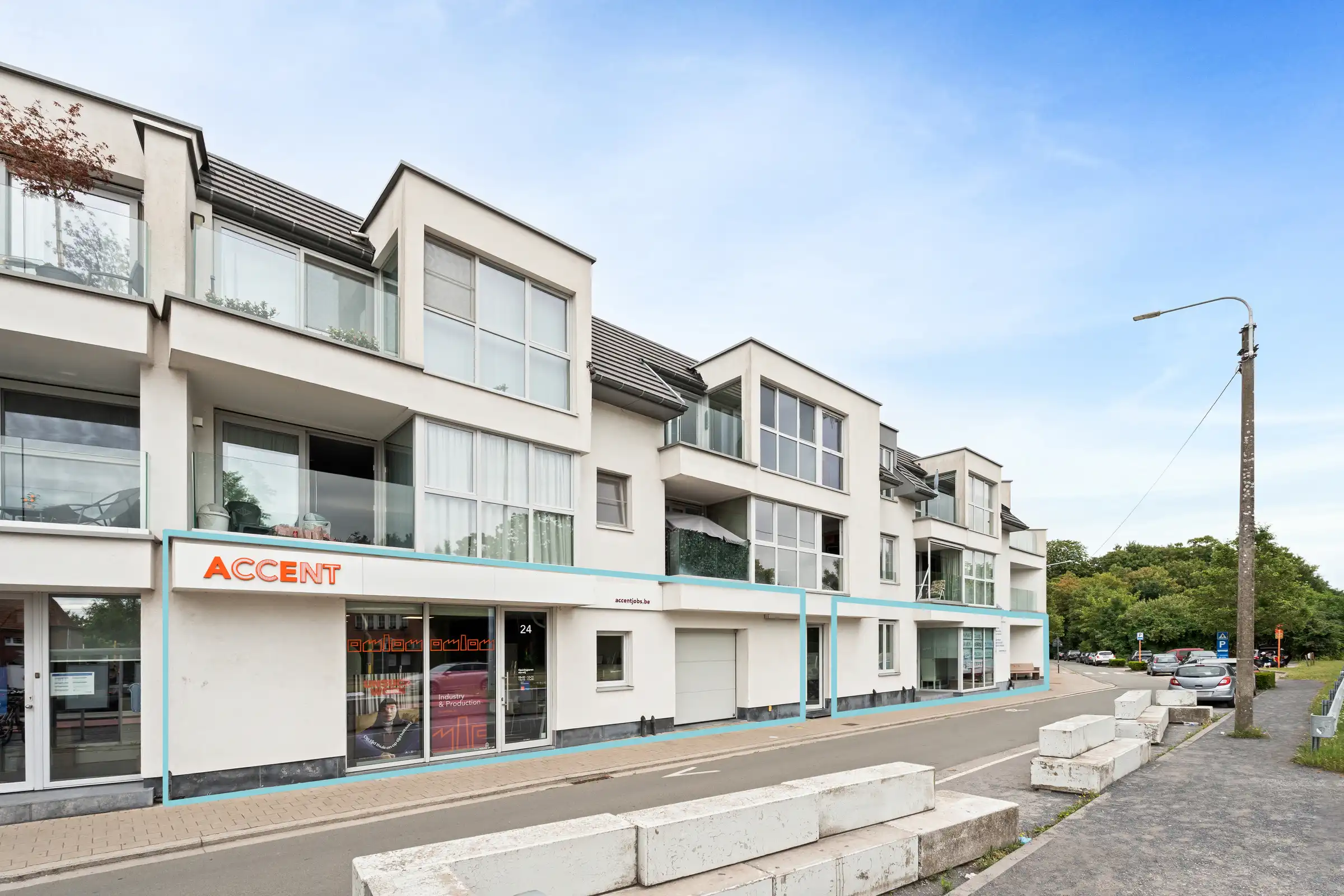 Verhuurd commercieel gelijkvloers op toplocatie! foto {{pictureIndex}}